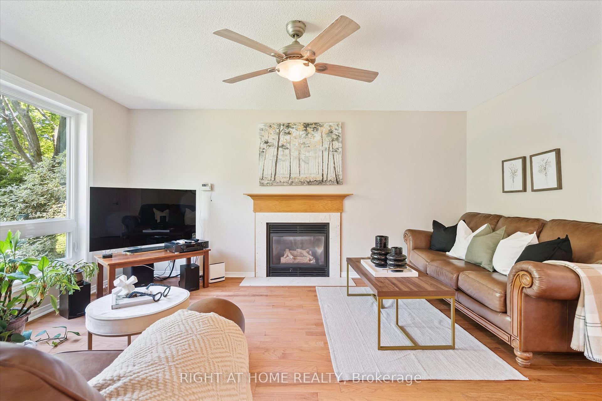 Photo 6 of 2097 Lynn Heights Drive, Pickering, Liverpool — HOMEH