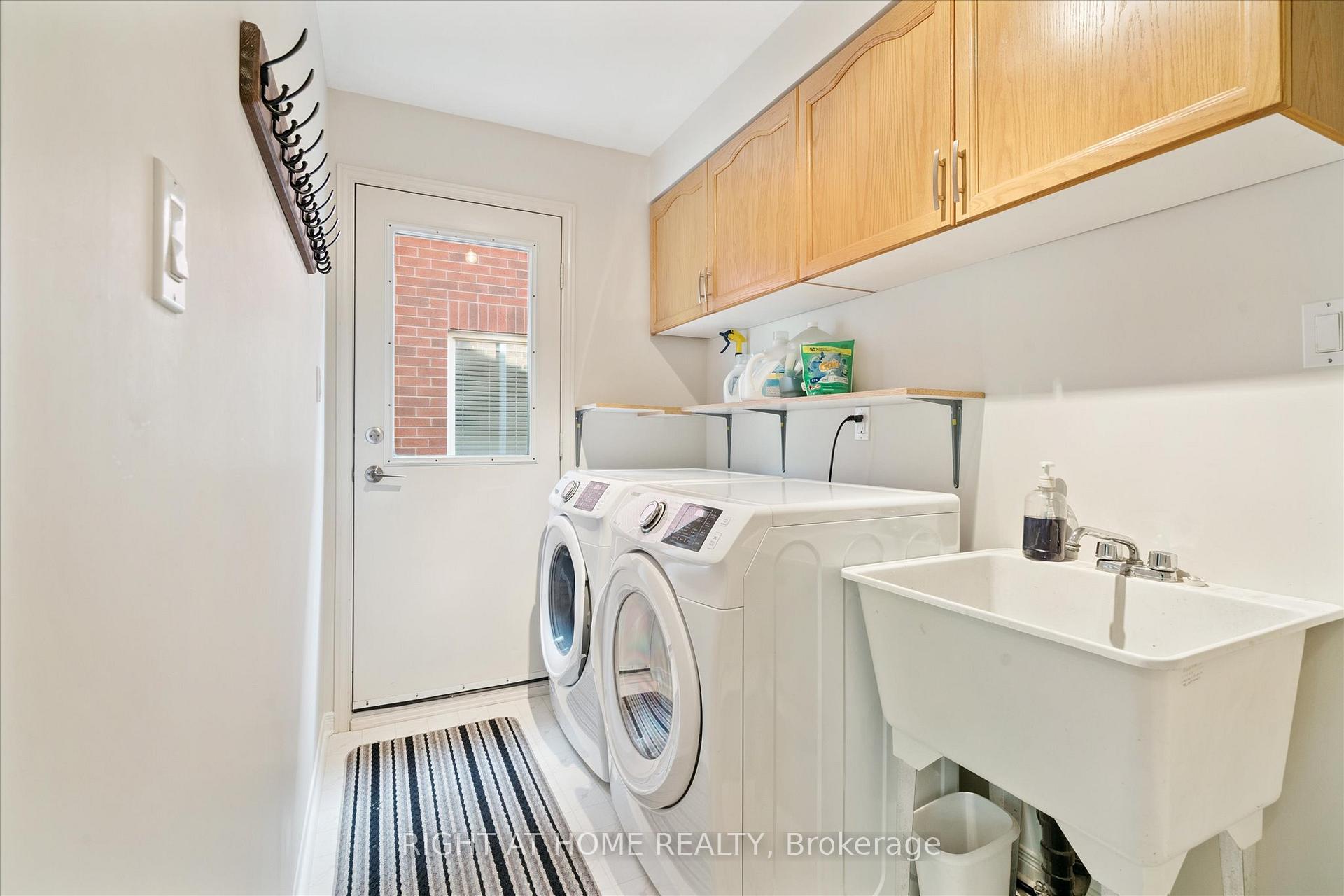 Photo 14 of 2097 Lynn Heights Drive, Pickering, Liverpool — HOMEH