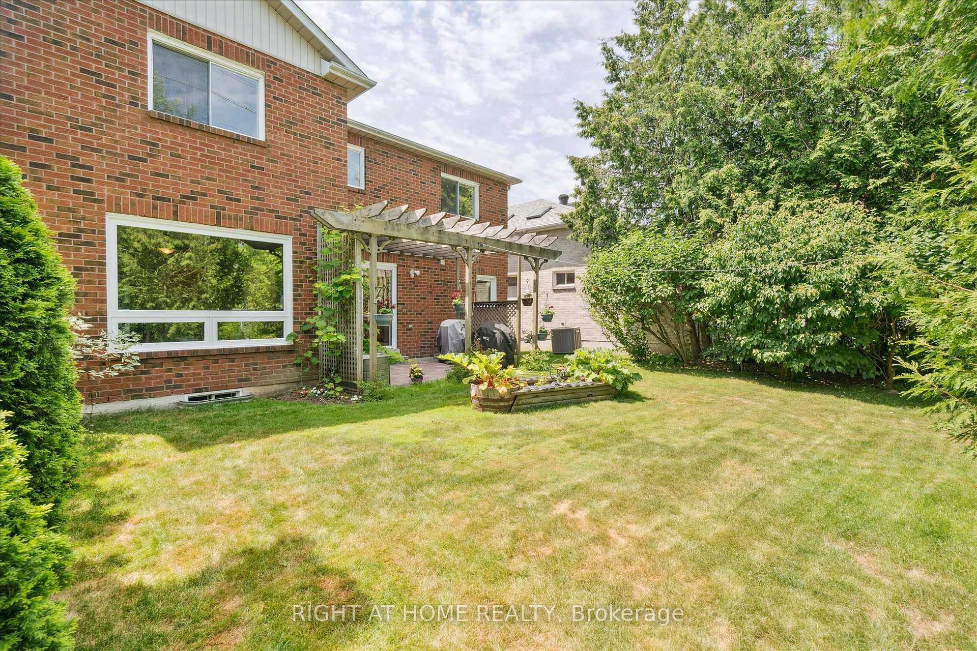 Photo 28 of 2097 Lynn Heights Drive, Pickering, Liverpool — HOMEH