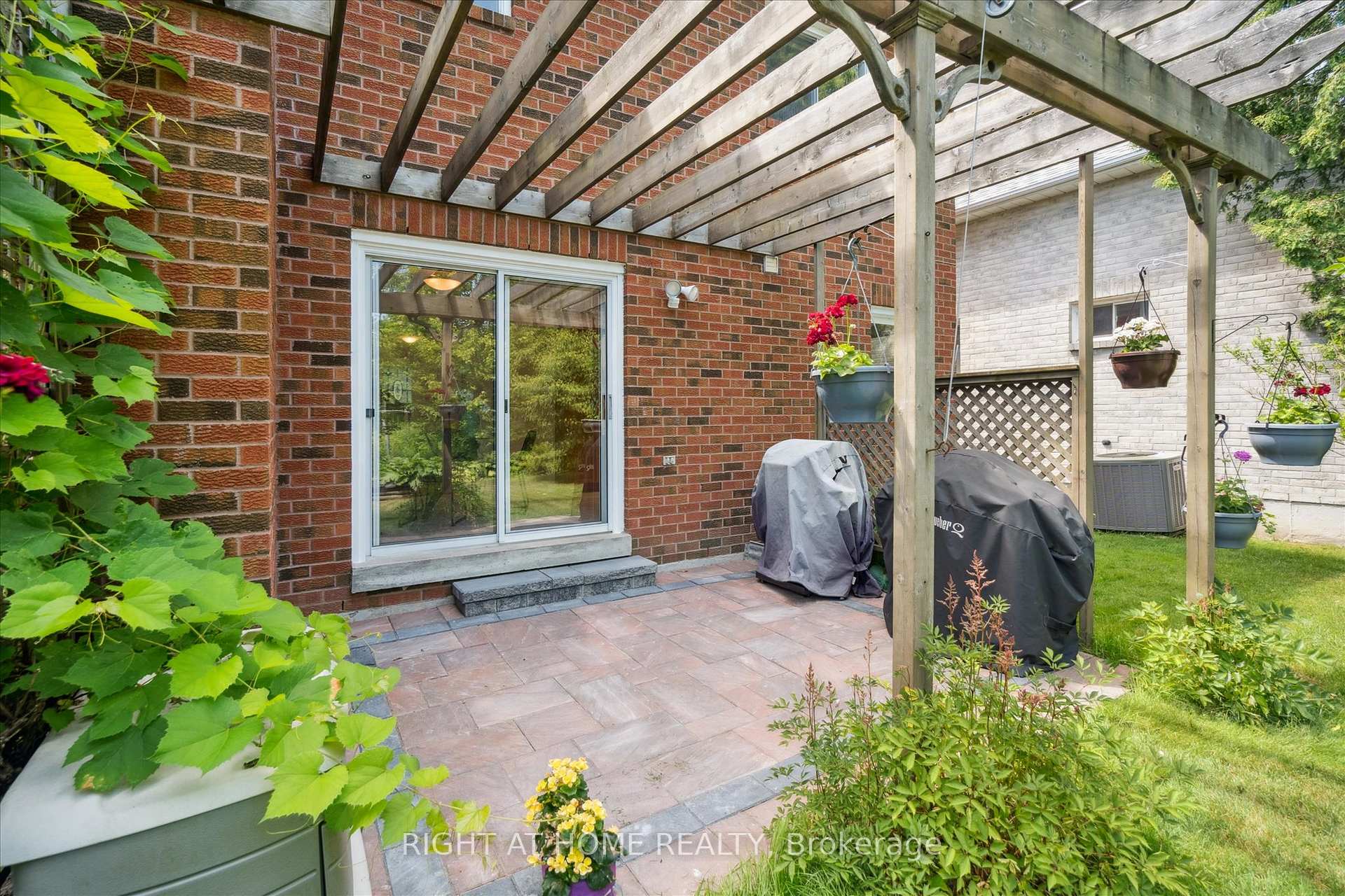 Photo 31 of 2097 Lynn Heights Drive, Pickering, Liverpool — HOMEH