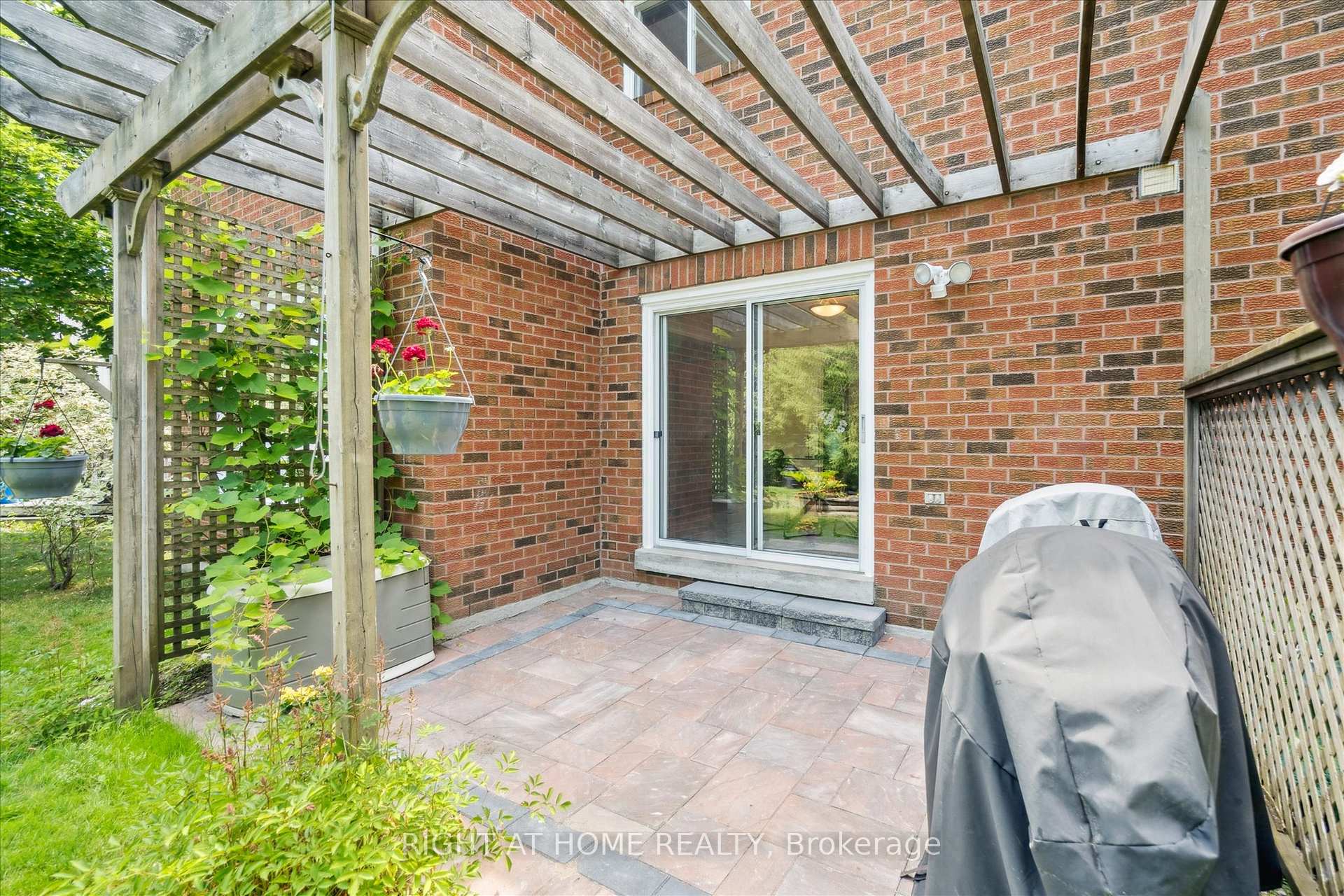 Photo 32 of 2097 Lynn Heights Drive, Pickering, Liverpool — HOMEH