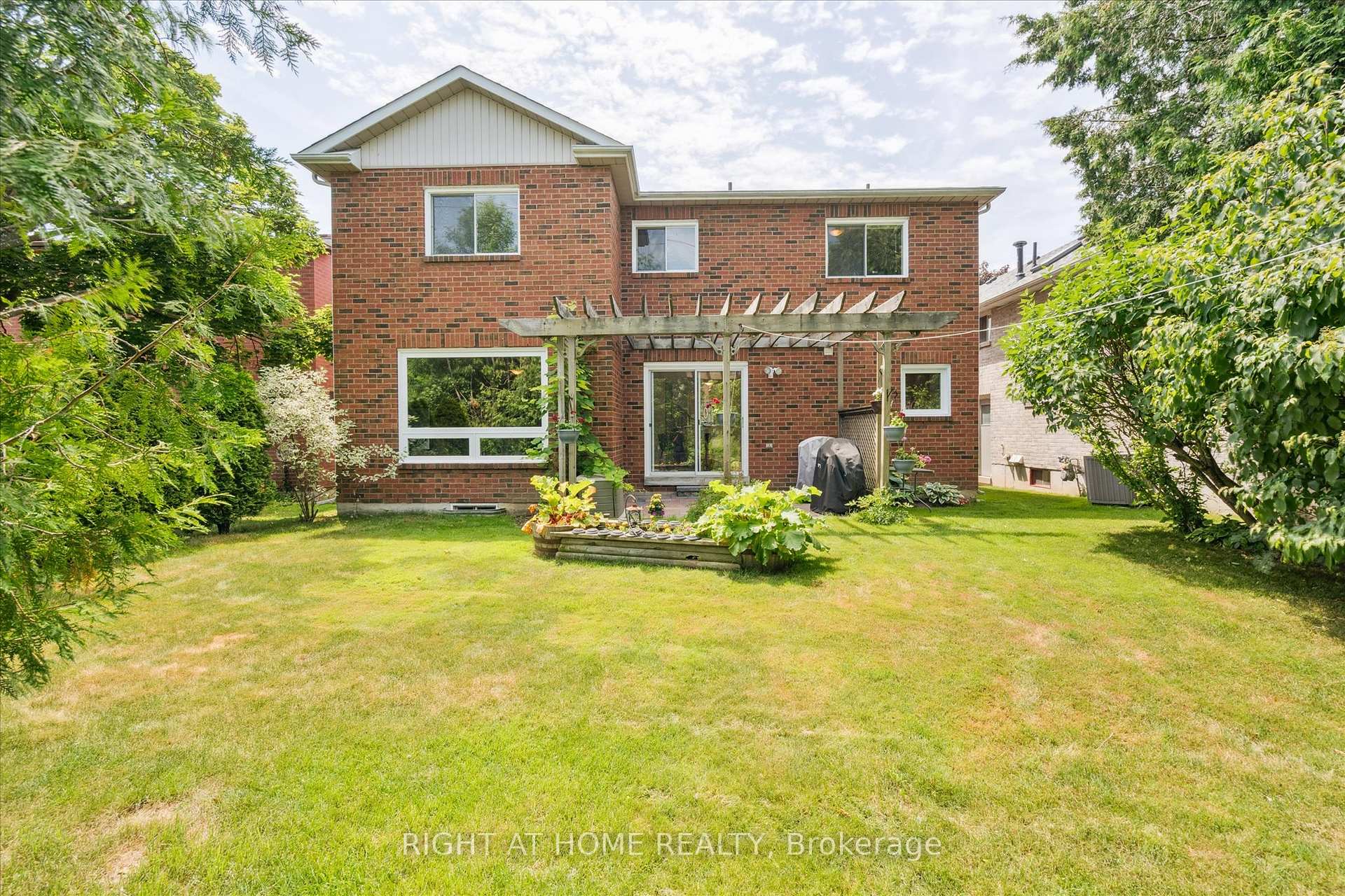 Photo 34 of 2097 Lynn Heights Drive, Pickering, Liverpool — HOMEH