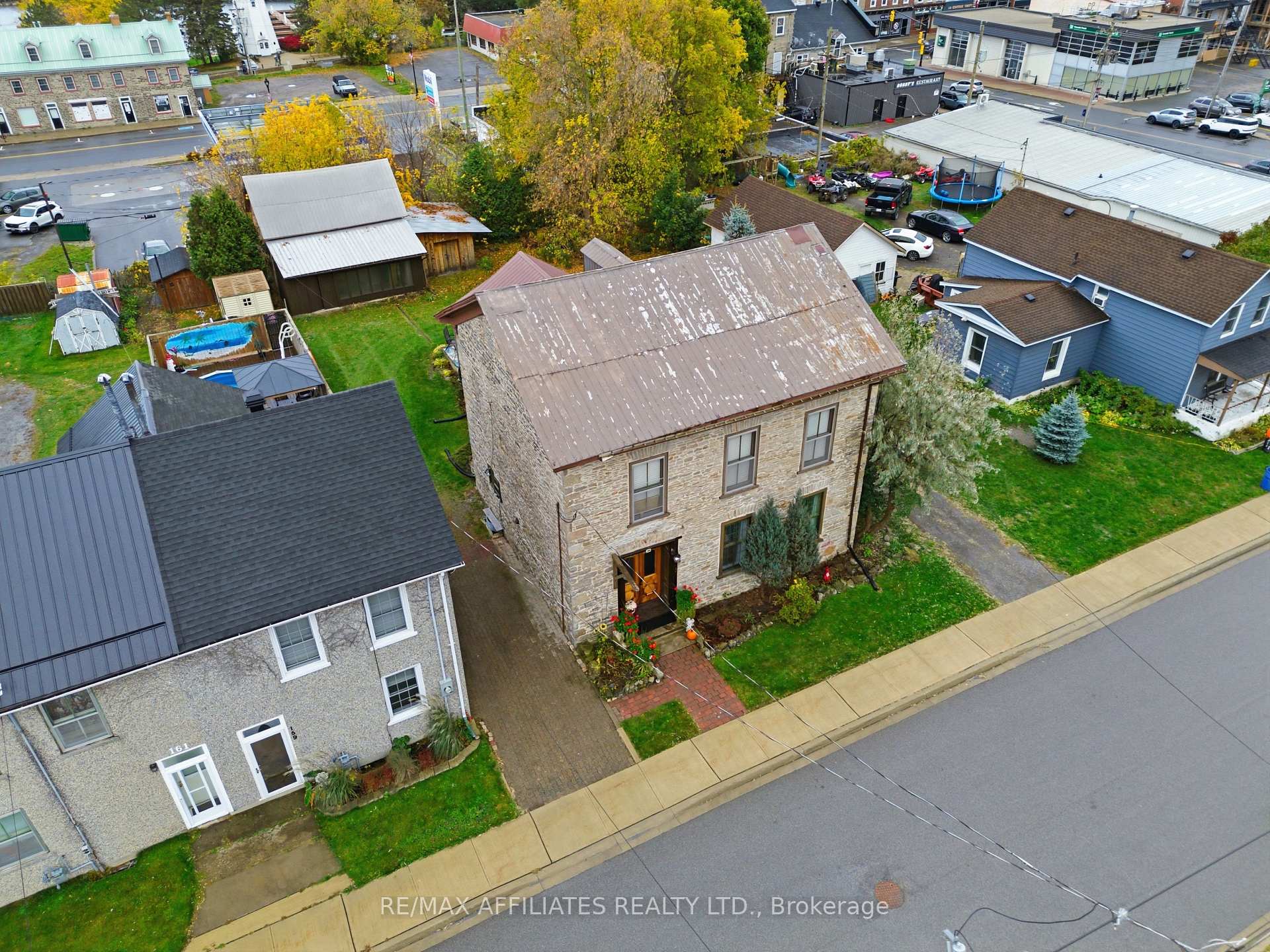 Photo 8 of 151 Henry Street E, Prescott — HOMEH
