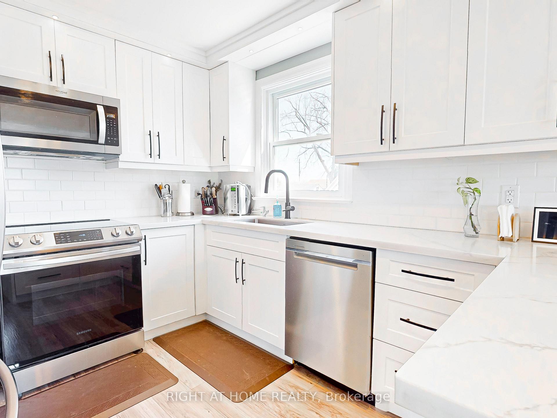 Photo 10 of 6077 Coholan Street, Niagara Falls, Church's Lane — HOMEH