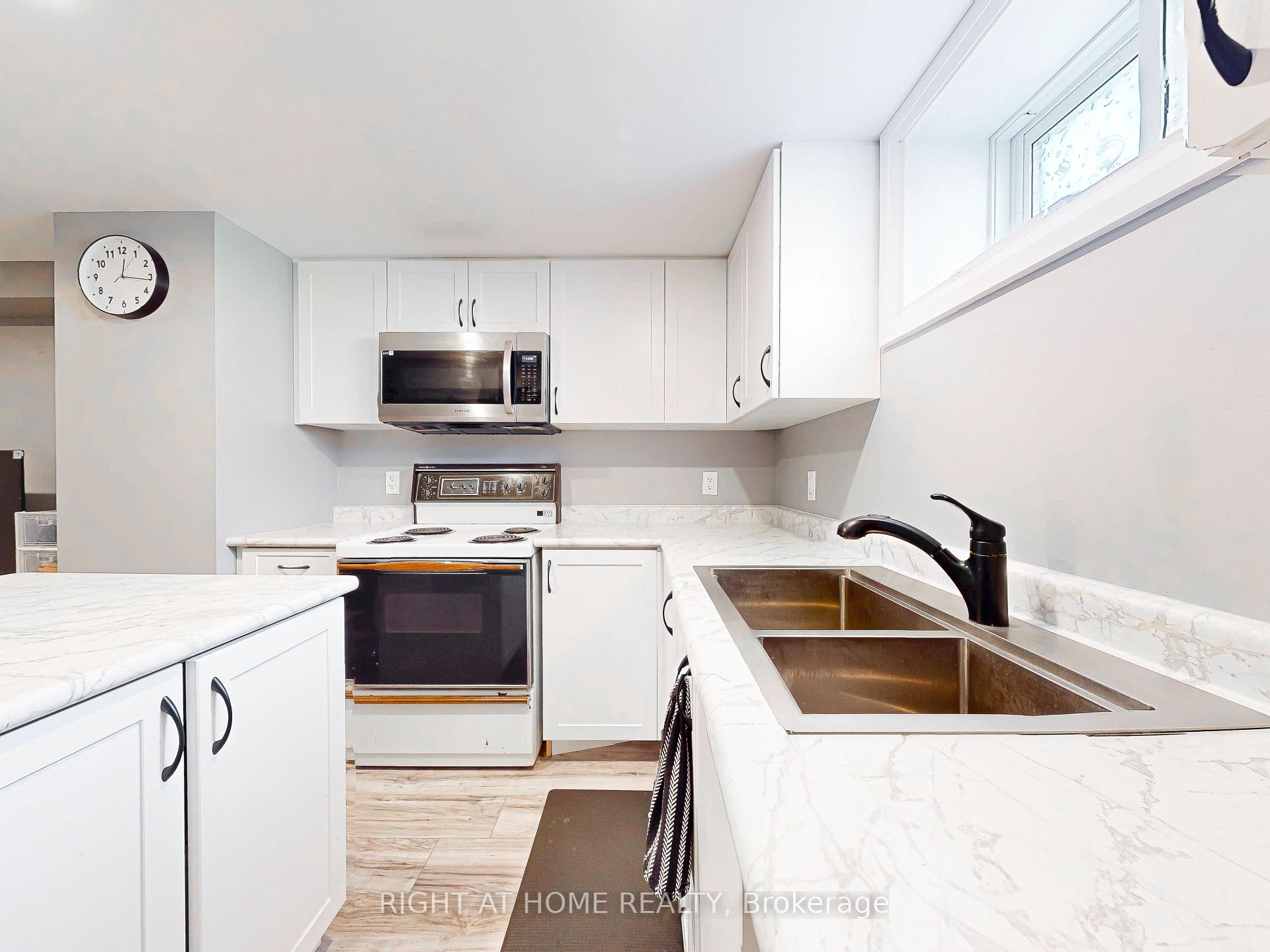 Photo 31 of 6077 Coholan Street, Niagara Falls, Church's Lane — HOMEH
