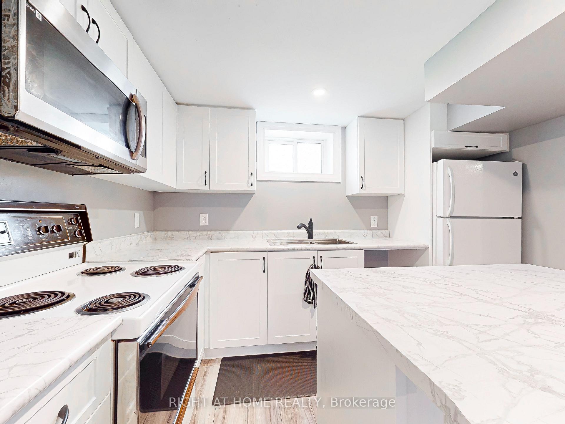 Photo 32 of 6077 Coholan Street, Niagara Falls, Church's Lane — HOMEH