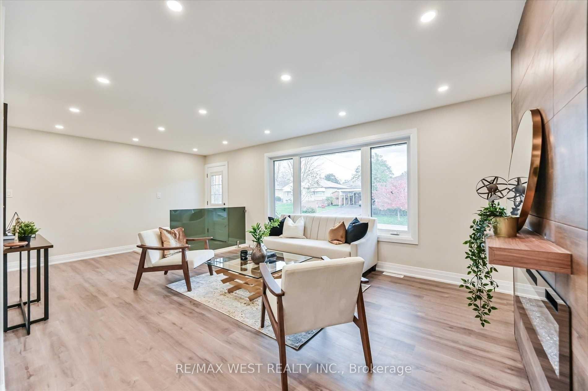 Photo 6 of 616 Shakespeare Avenue, Oshawa, Donevan — HOMEH