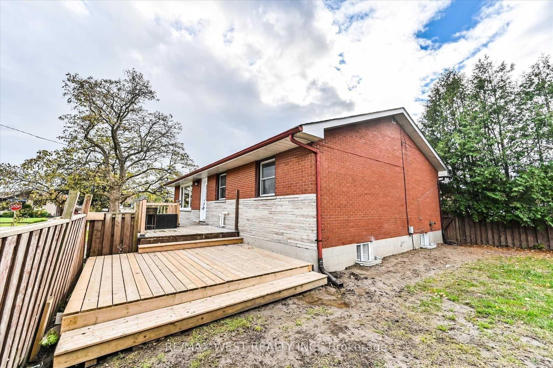 Photo 23 of 616 Shakespeare Avenue, Oshawa, Donevan — HOMEH
