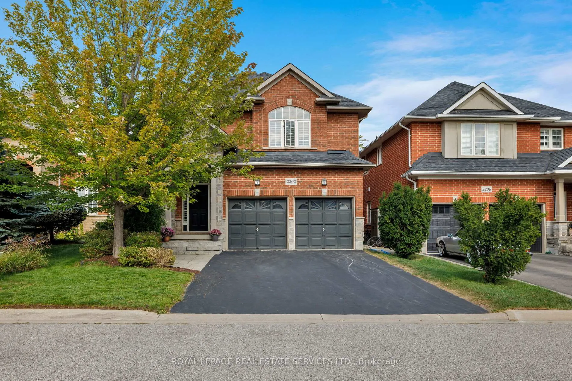 Front of 2202 Brookhaven Crescent