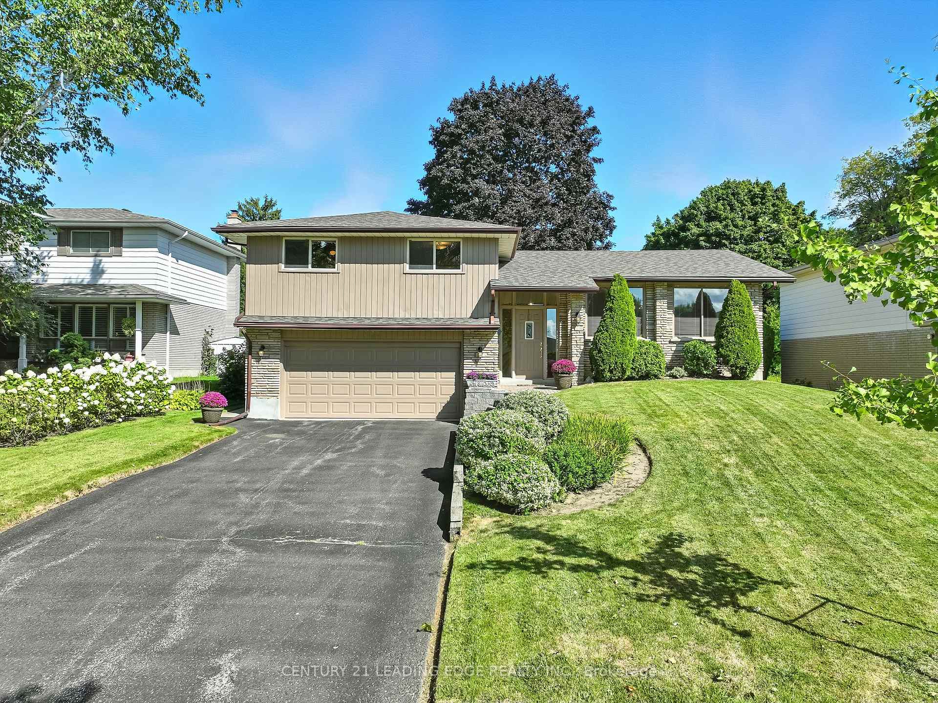 Photo 1 of 154 Switzer Drive, Oshawa, Centennial — HOMEH