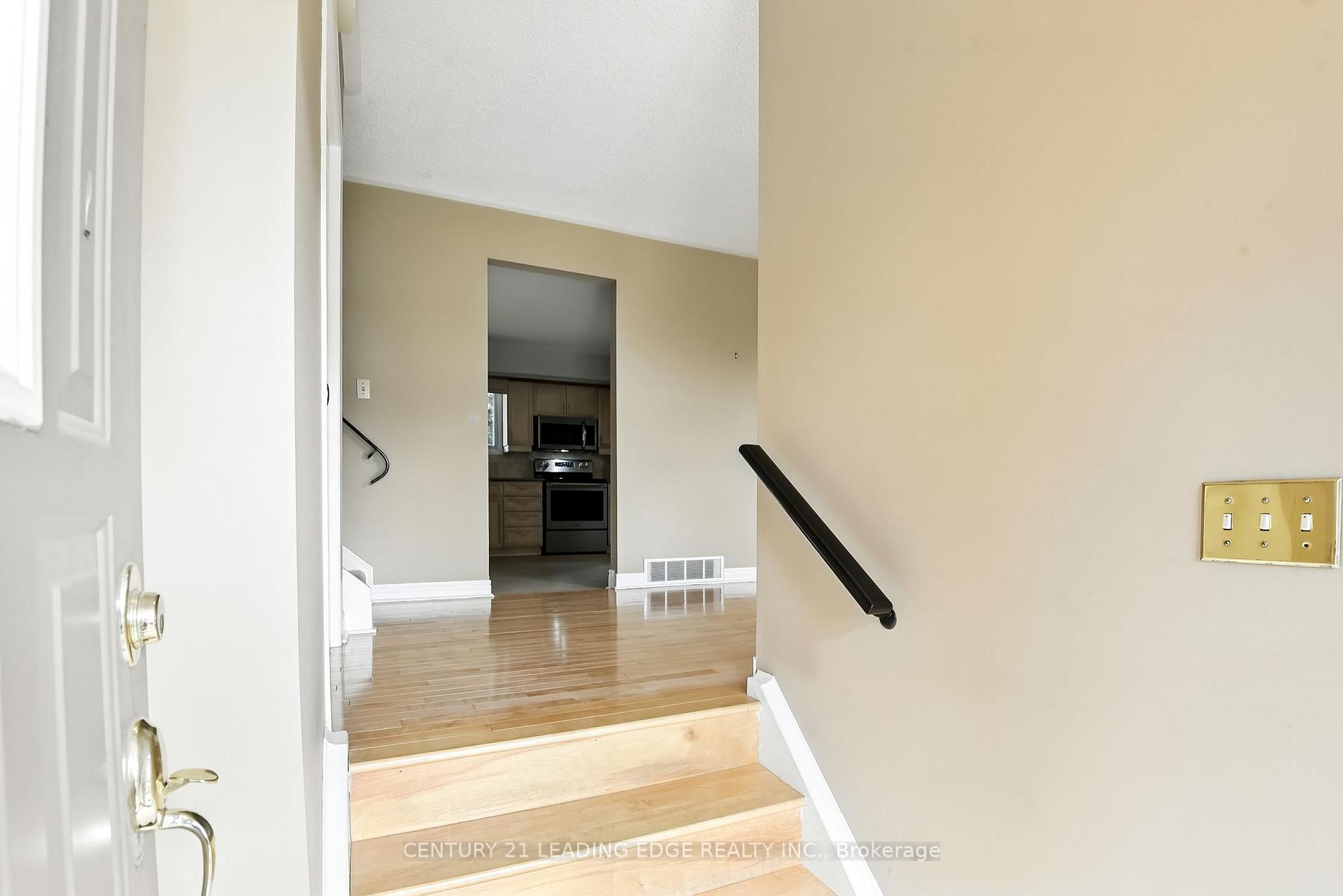 Photo 6 of 154 Switzer Drive, Oshawa, Centennial — HOMEH