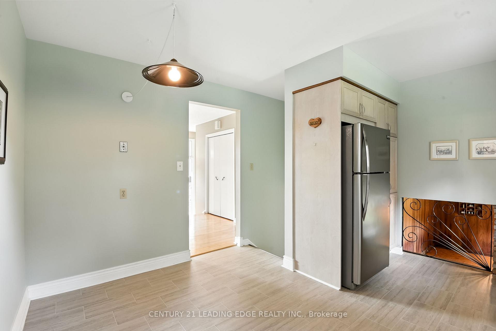 Photo 19 of 154 Switzer Drive, Oshawa, Centennial — HOMEH