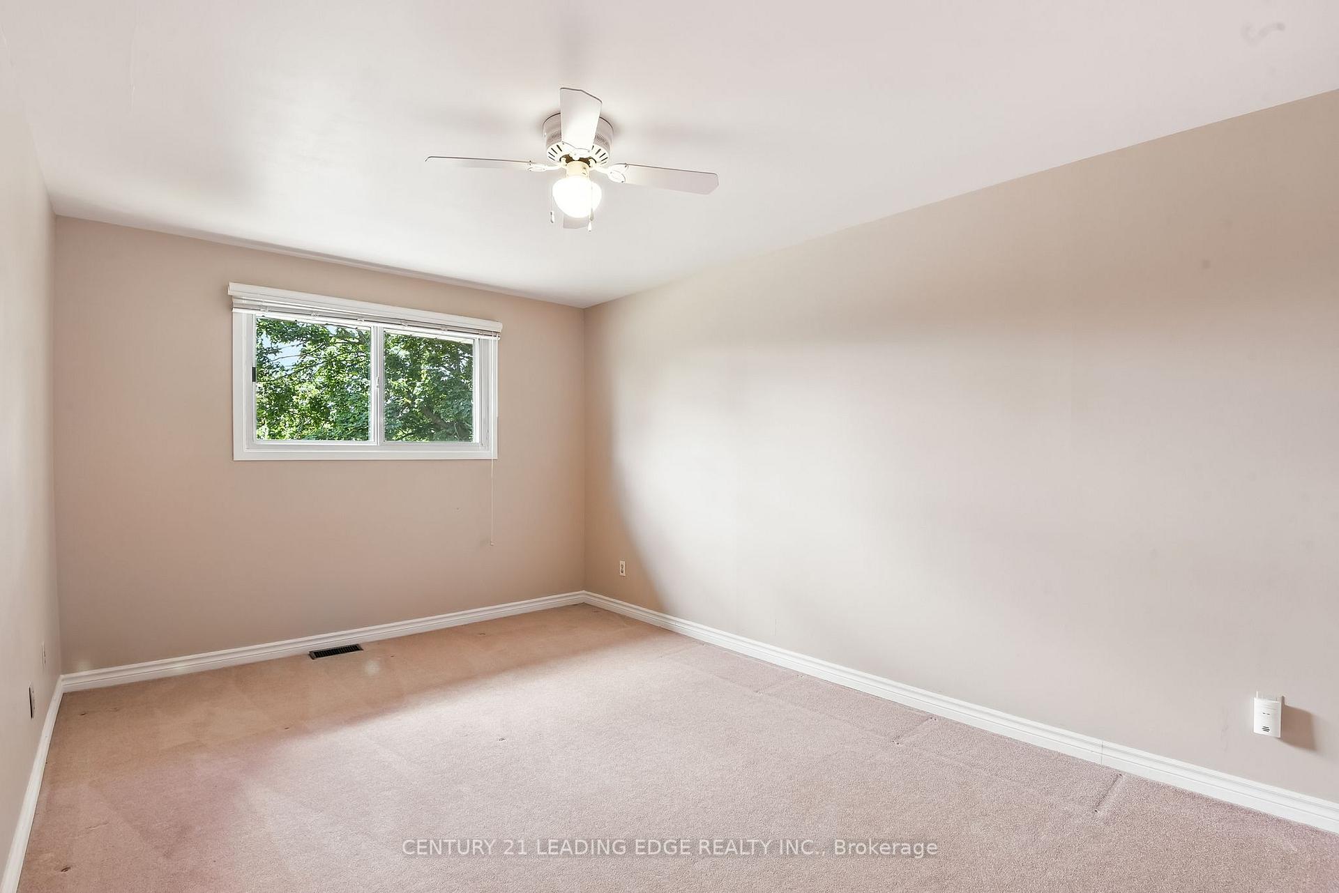 Photo 25 of 154 Switzer Drive, Oshawa, Centennial — HOMEH