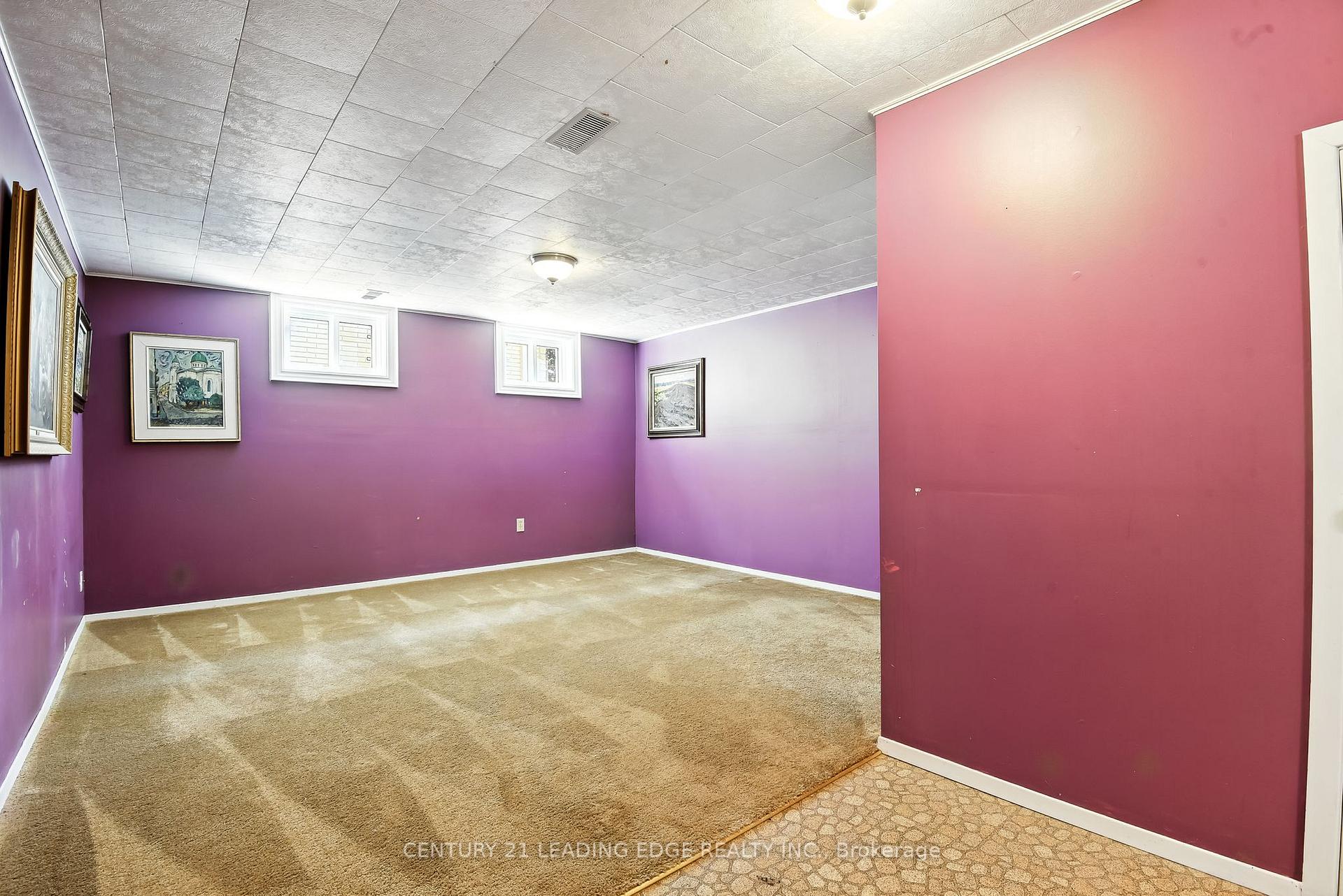 Photo 35 of 154 Switzer Drive, Oshawa, Centennial — HOMEH