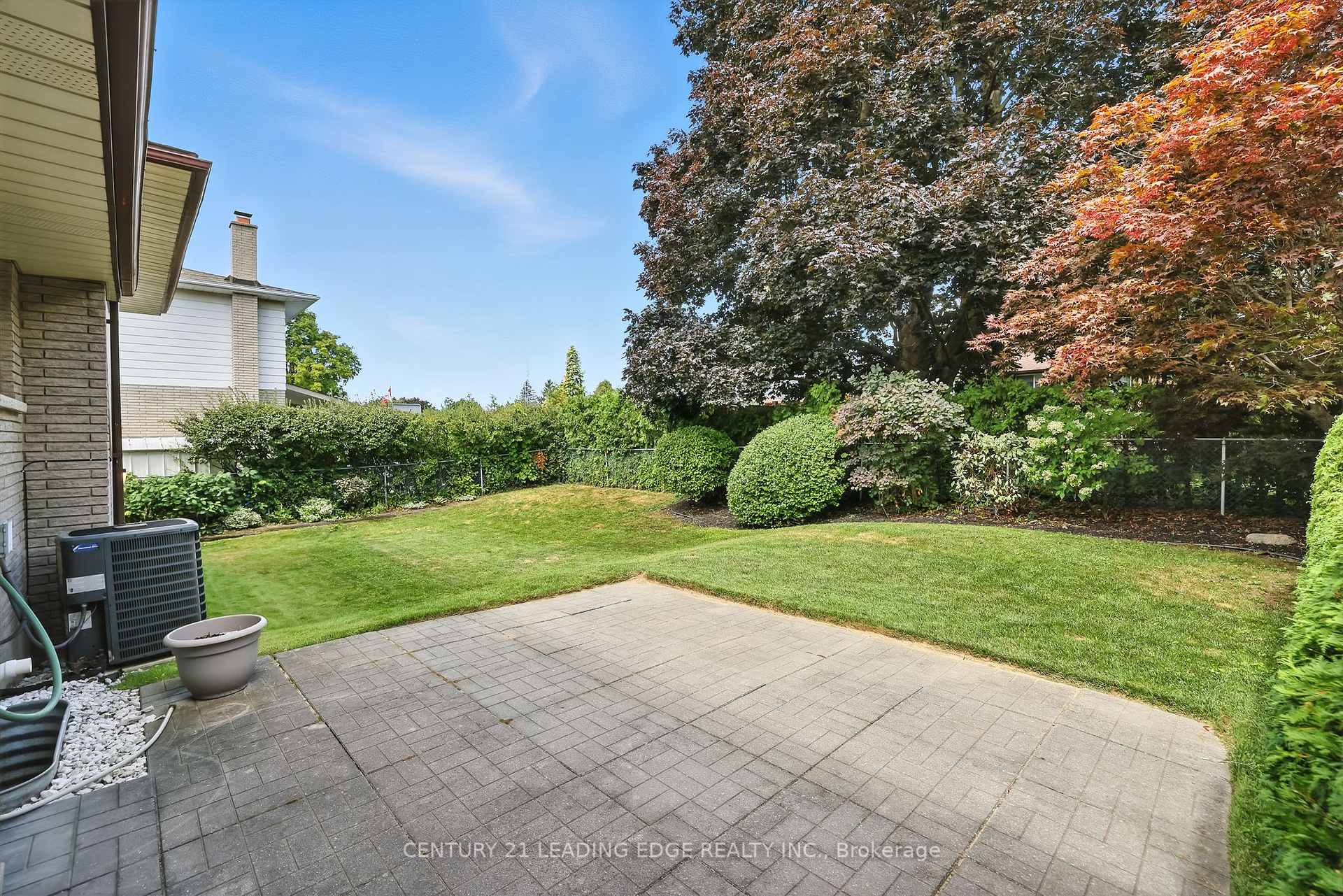 Photo 39 of 154 Switzer Drive, Oshawa, Centennial — HOMEH