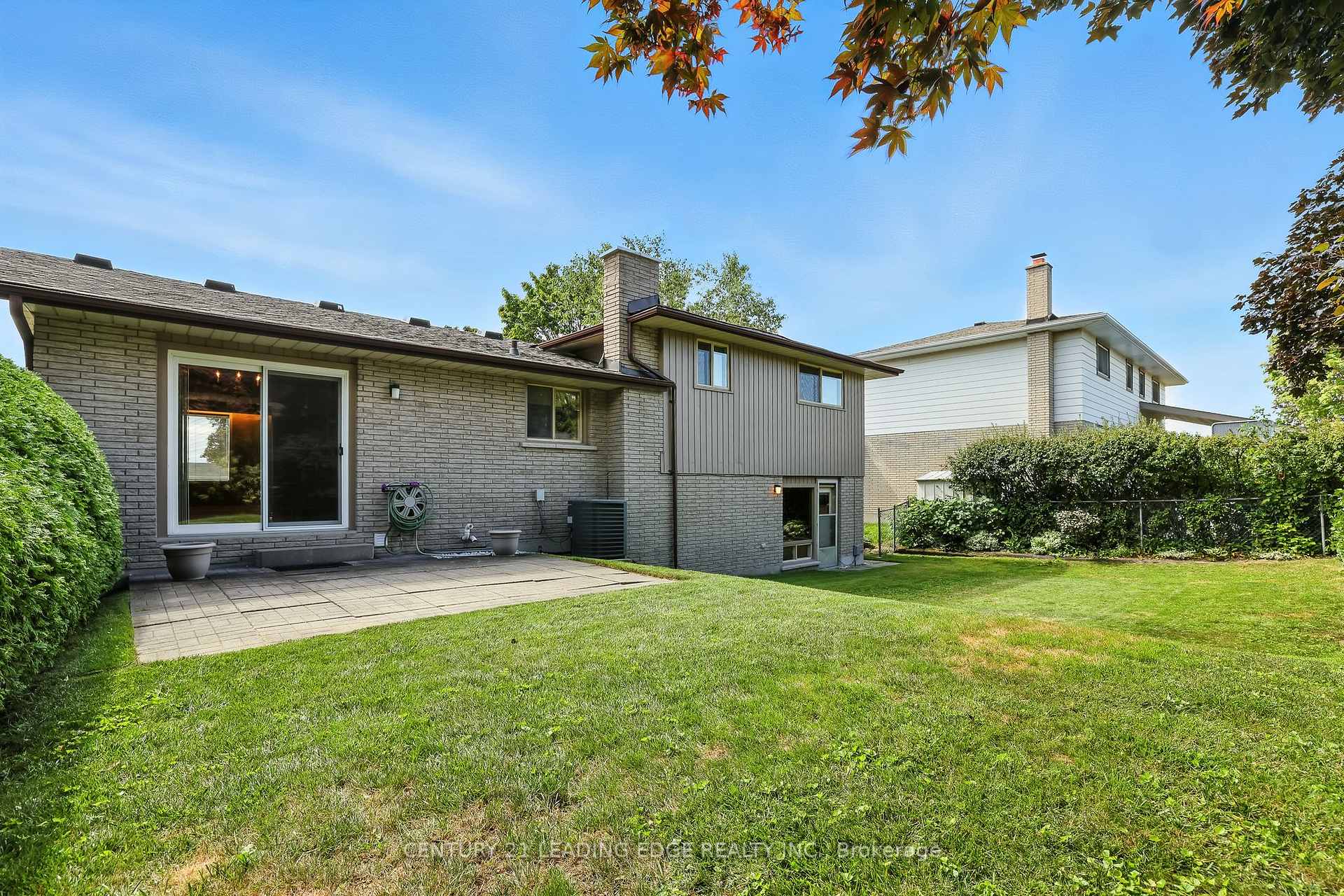 Photo 41 of 154 Switzer Drive, Oshawa, Centennial — HOMEH