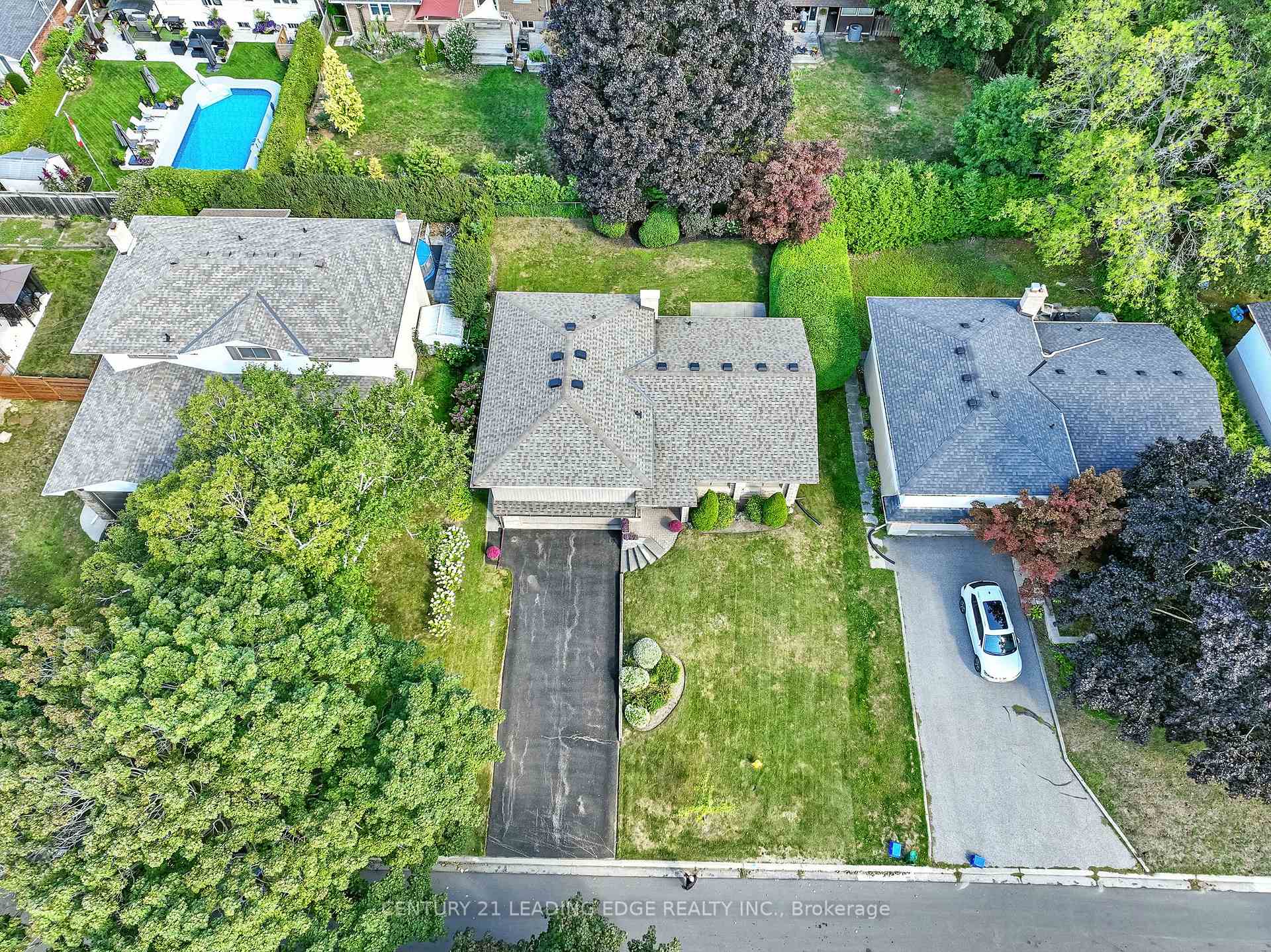 Photo 47 of 154 Switzer Drive, Oshawa, Centennial — HOMEH
