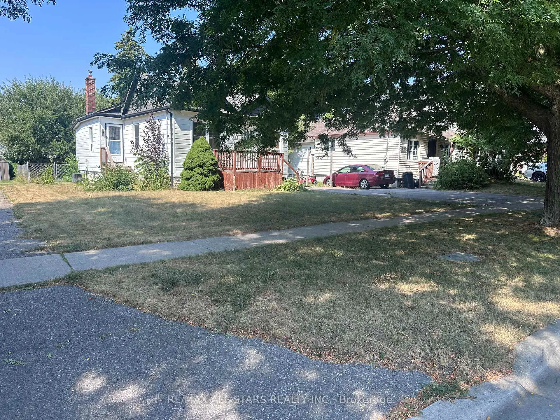 Photo 3 of 86 Cromwell Avenue, Oshawa, Vanier — HOMEH