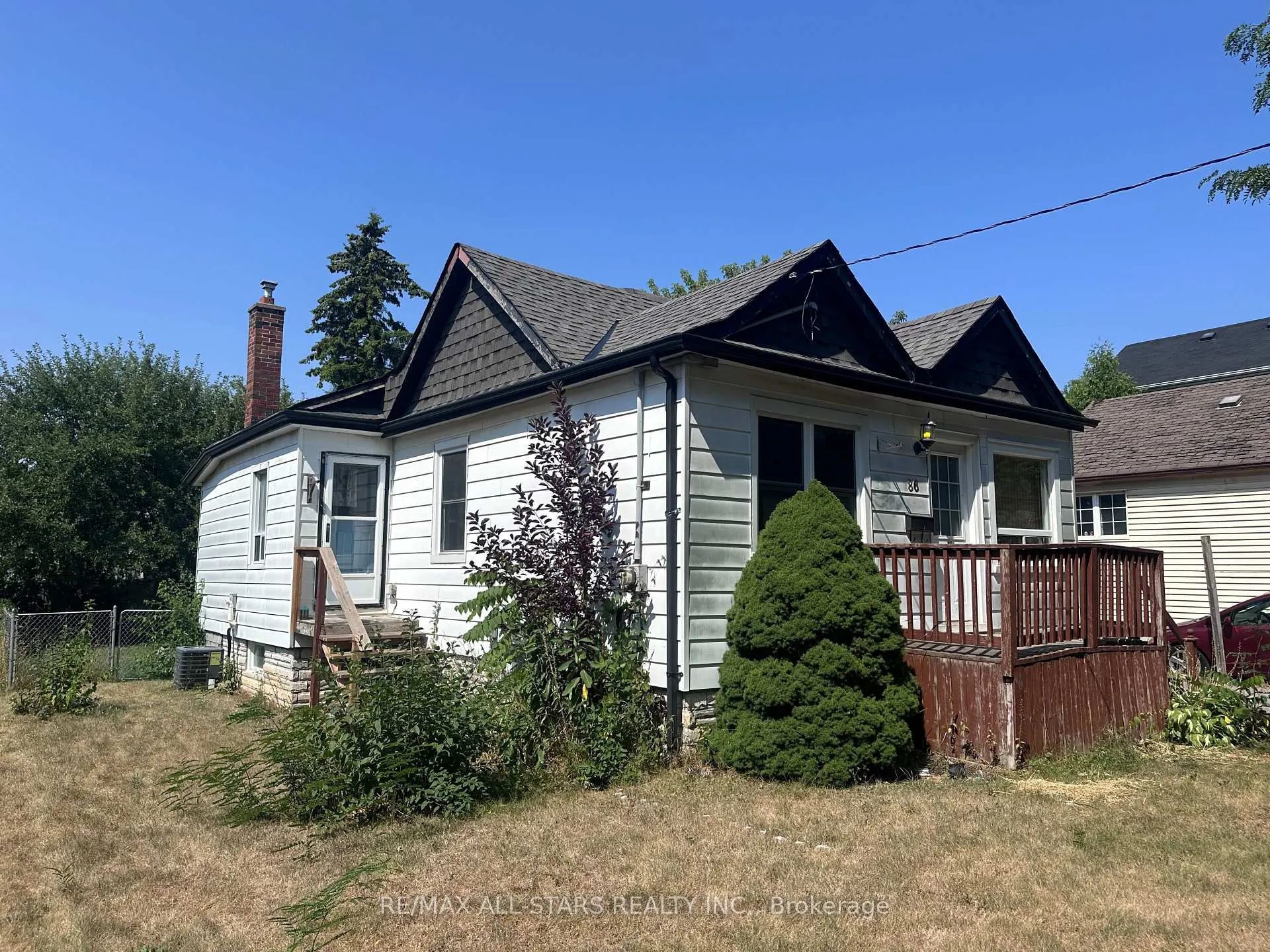 Photo 5 of 86 Cromwell Avenue, Oshawa, Vanier — HOMEH