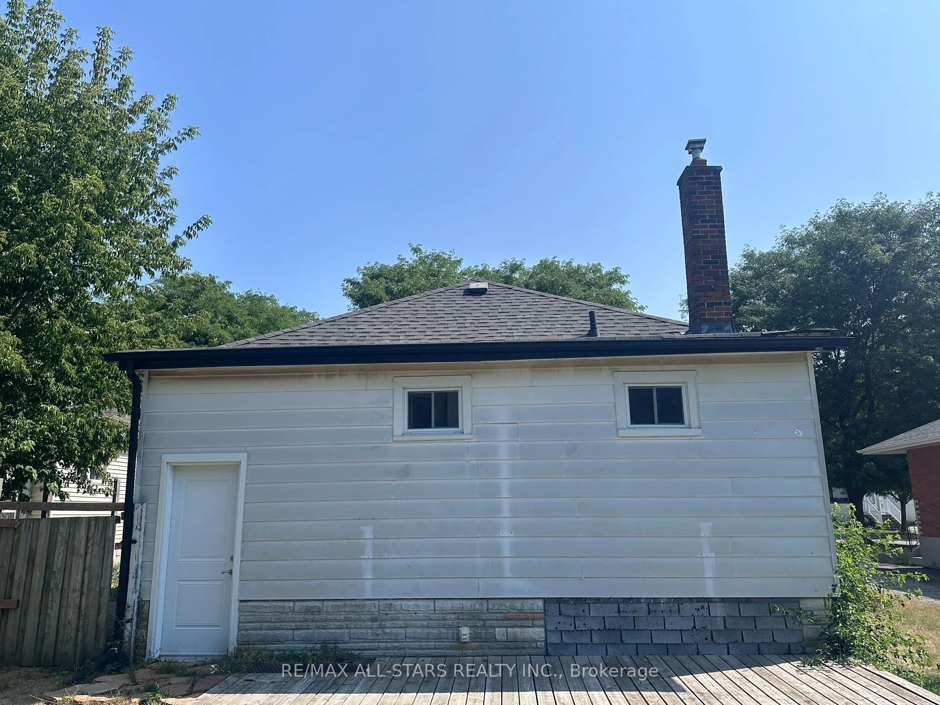 Photo 8 of 86 Cromwell Avenue, Oshawa, Vanier — HOMEH