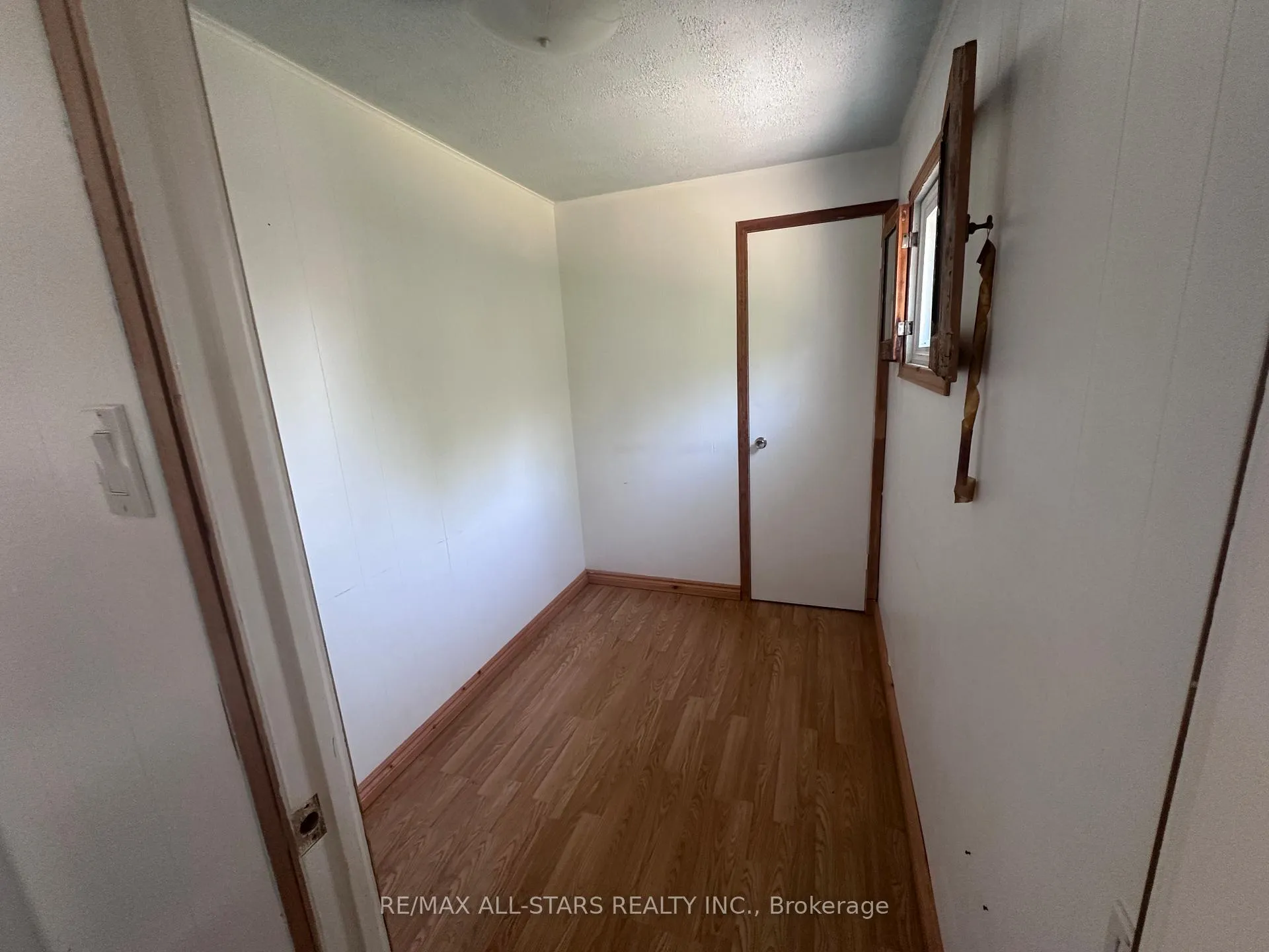 Photo 19 of 86 Cromwell Avenue, Oshawa, Vanier — HOMEH