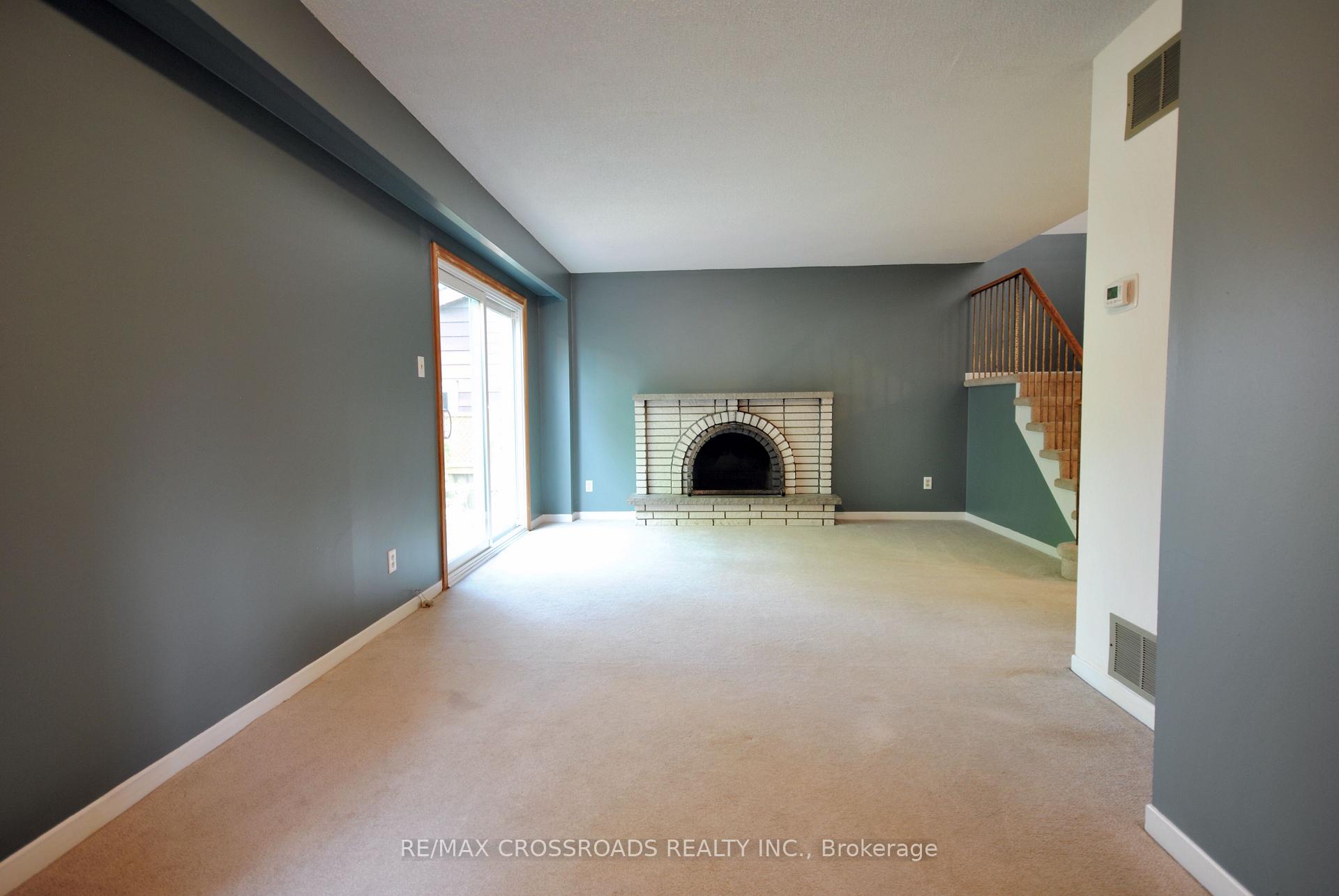 Photo 10 of 1813 Shadybrook Drive, Pickering, Amberlea — HOMEH
