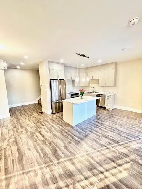 Photo 5 of 103 Buchanan Avenue, Prince Edward County, Picton Ward — HOMEH