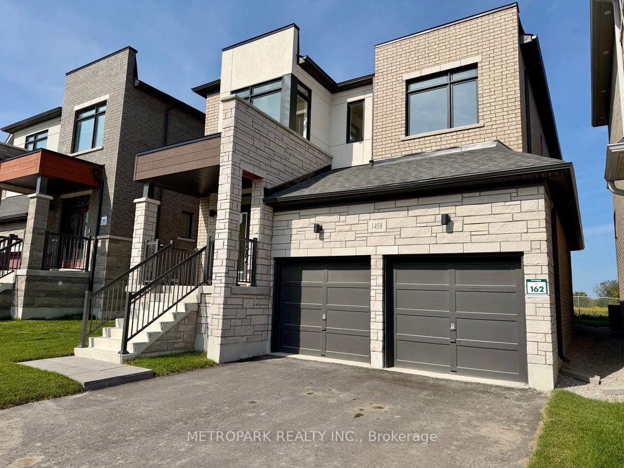 Photo 4 of 1458 Wheatcroft Drive, Oshawa, Kedron — HOMEH