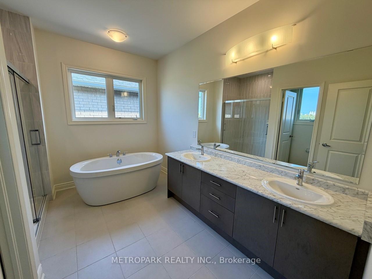 Photo 15 of 1458 Wheatcroft Drive, Oshawa, Kedron — HOMEH