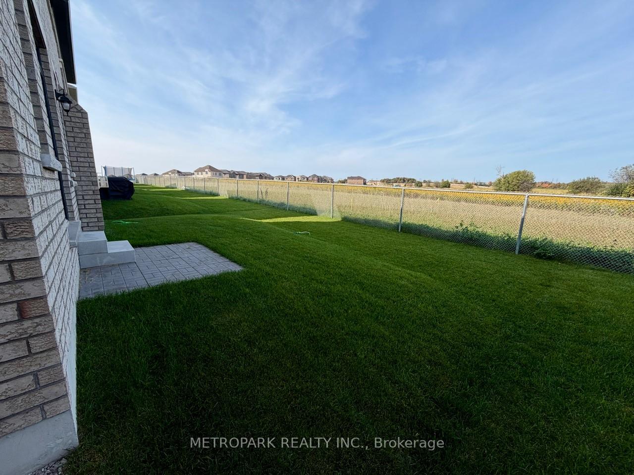 Photo 19 of 1458 Wheatcroft Drive, Oshawa, Kedron — HOMEH