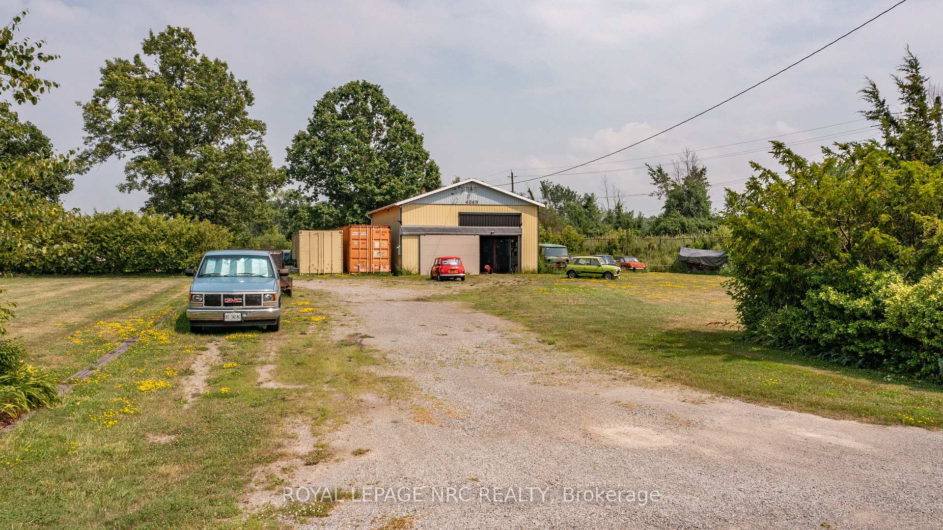 Photo 2 of 4049 Yager Road, Port Colborne, Bethel — HOMEH