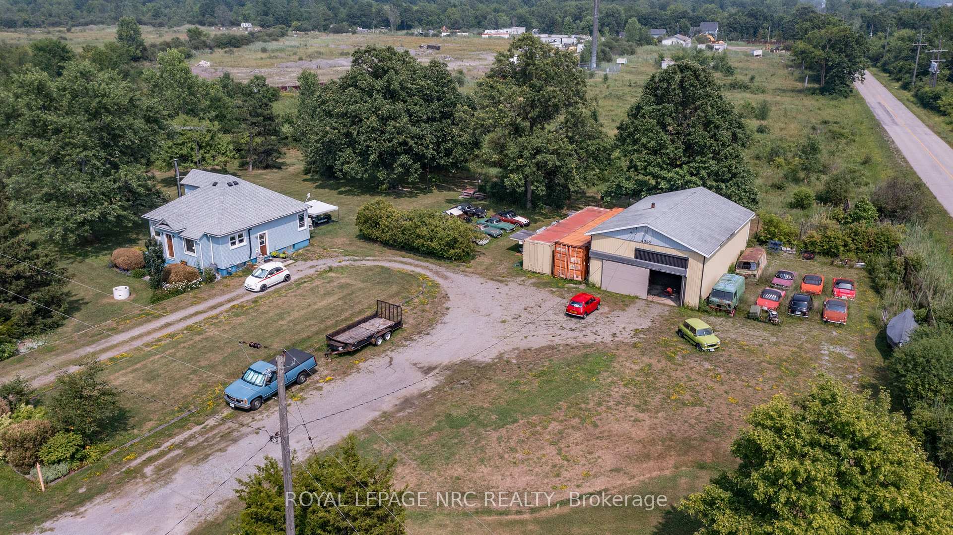 Photo 3 of 4049 Yager Road, Port Colborne, Bethel — HOMEH