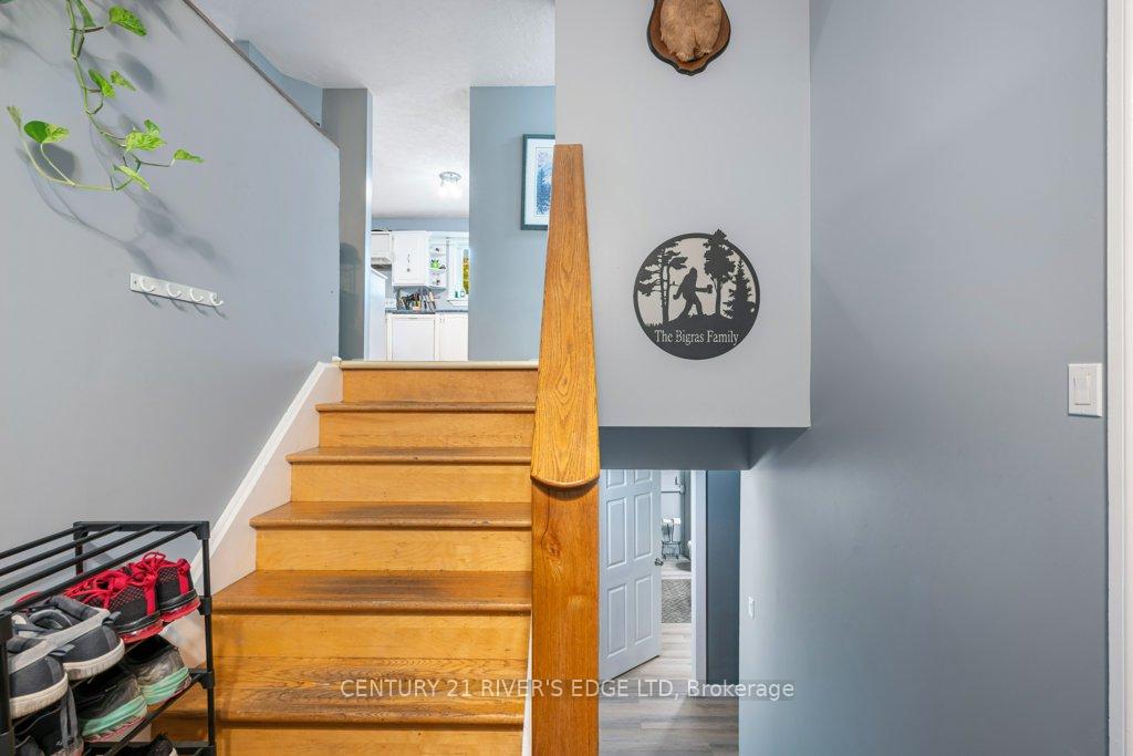 Photo 2 of 445 Railway Avenue, Prescott — HOMEH