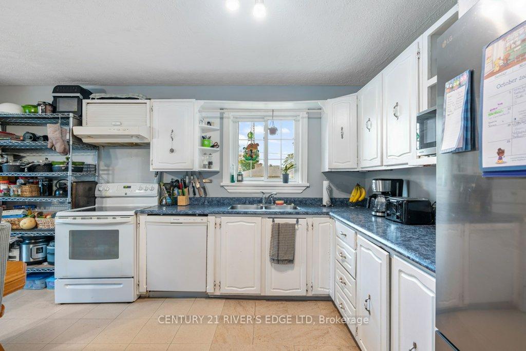Photo 11 of 445 Railway Avenue, Prescott — HOMEH