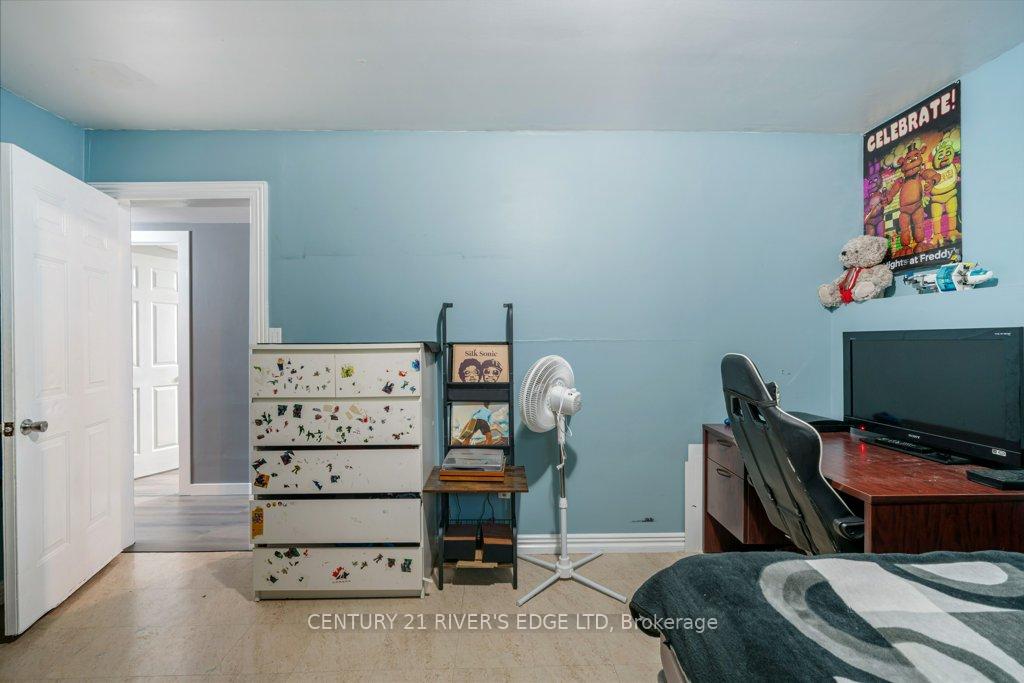 Photo 23 of 445 Railway Avenue, Prescott — HOMEH