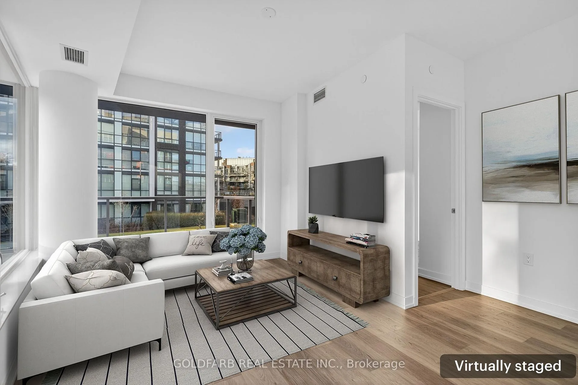Front of Unit 201, 333 Sunseeker Avenue