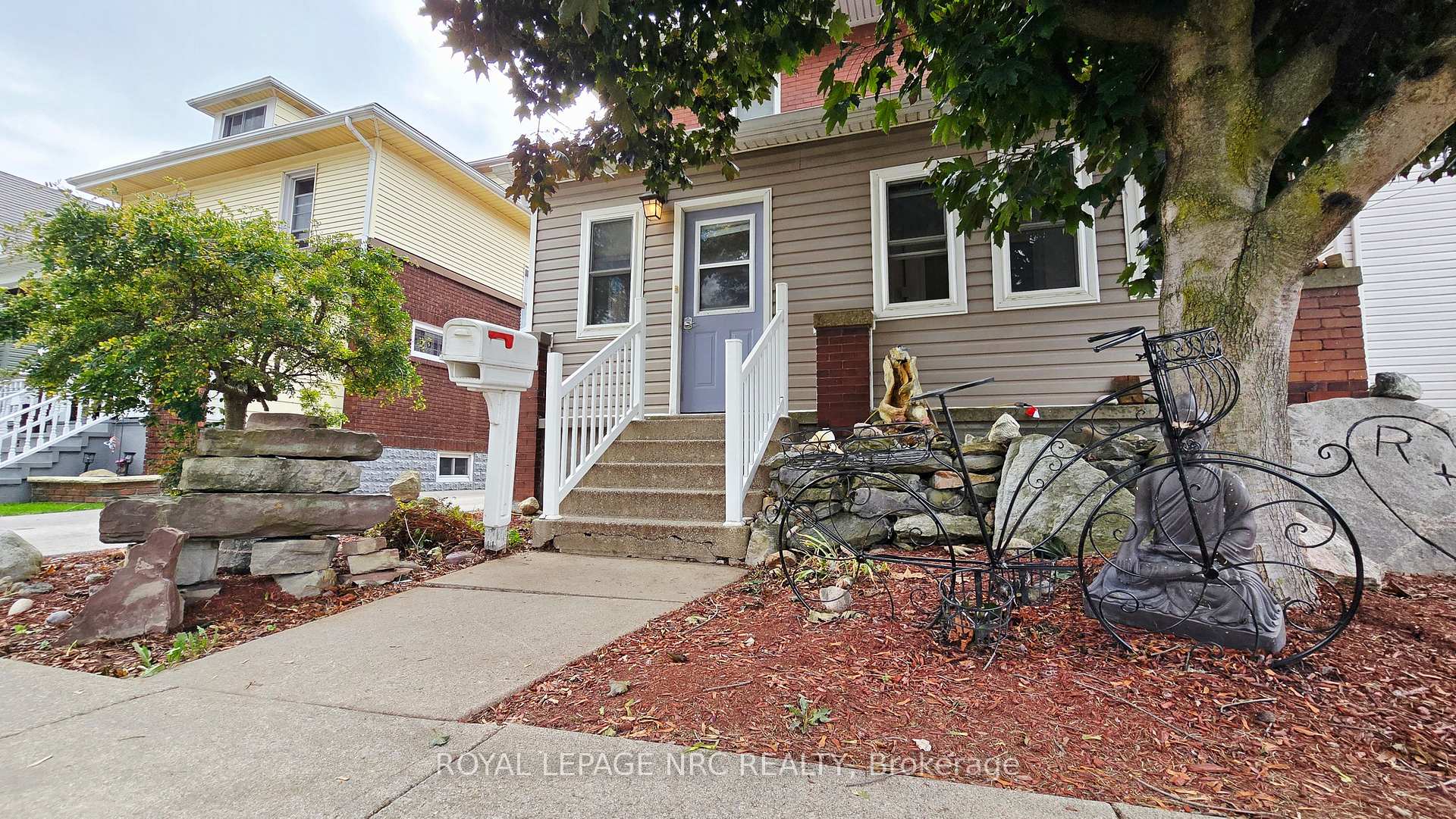 Photo 2 of 74 Delhi Street, Port Colborne, Sugarloaf — HOMEH