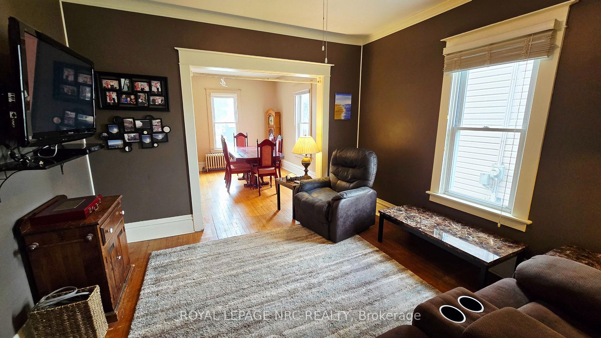Photo 4 of 74 Delhi Street, Port Colborne, Sugarloaf — HOMEH