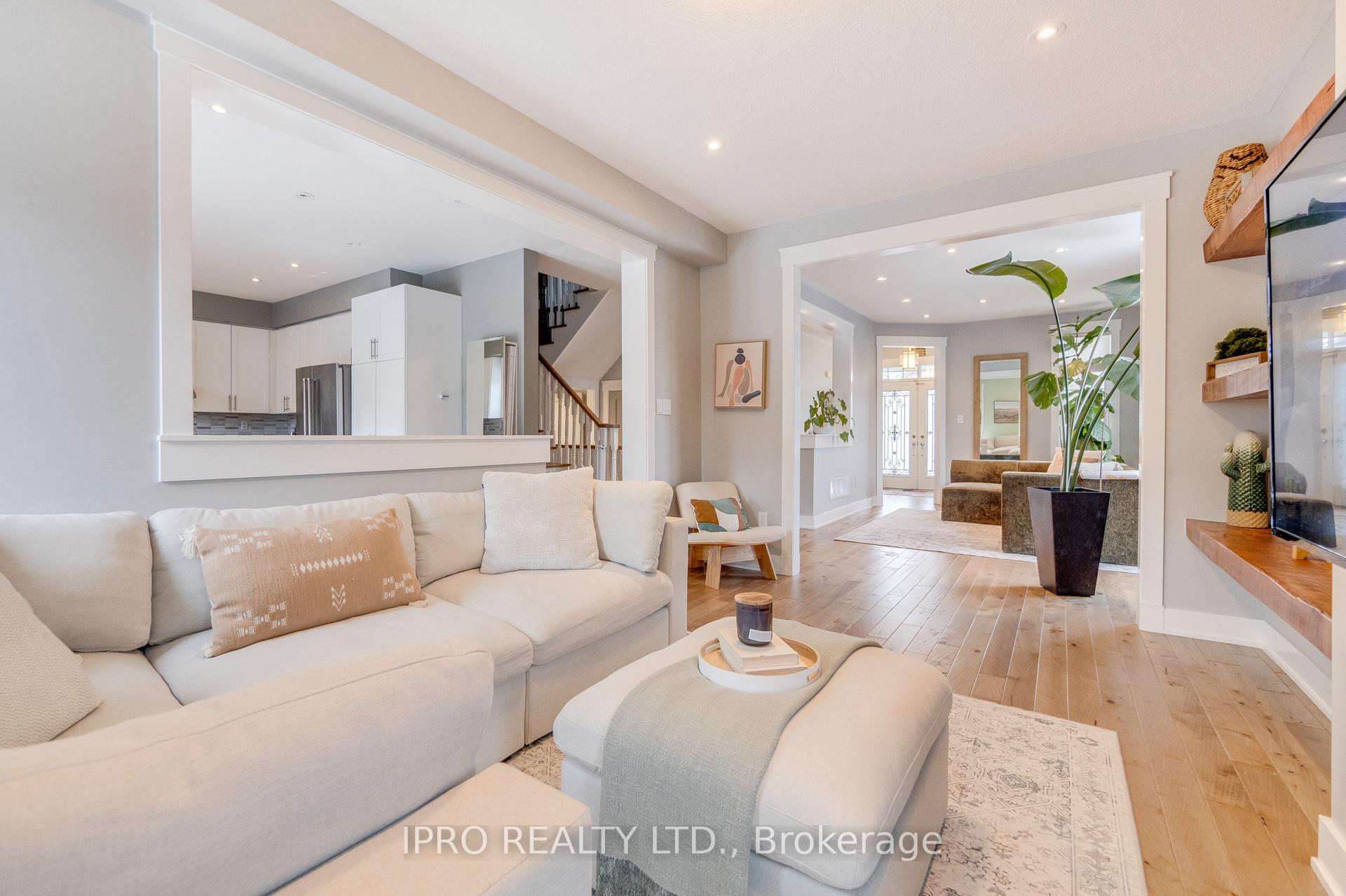 Photo 9 of 1038 Laurier Avenue, Milton, Clarke — HOMEH