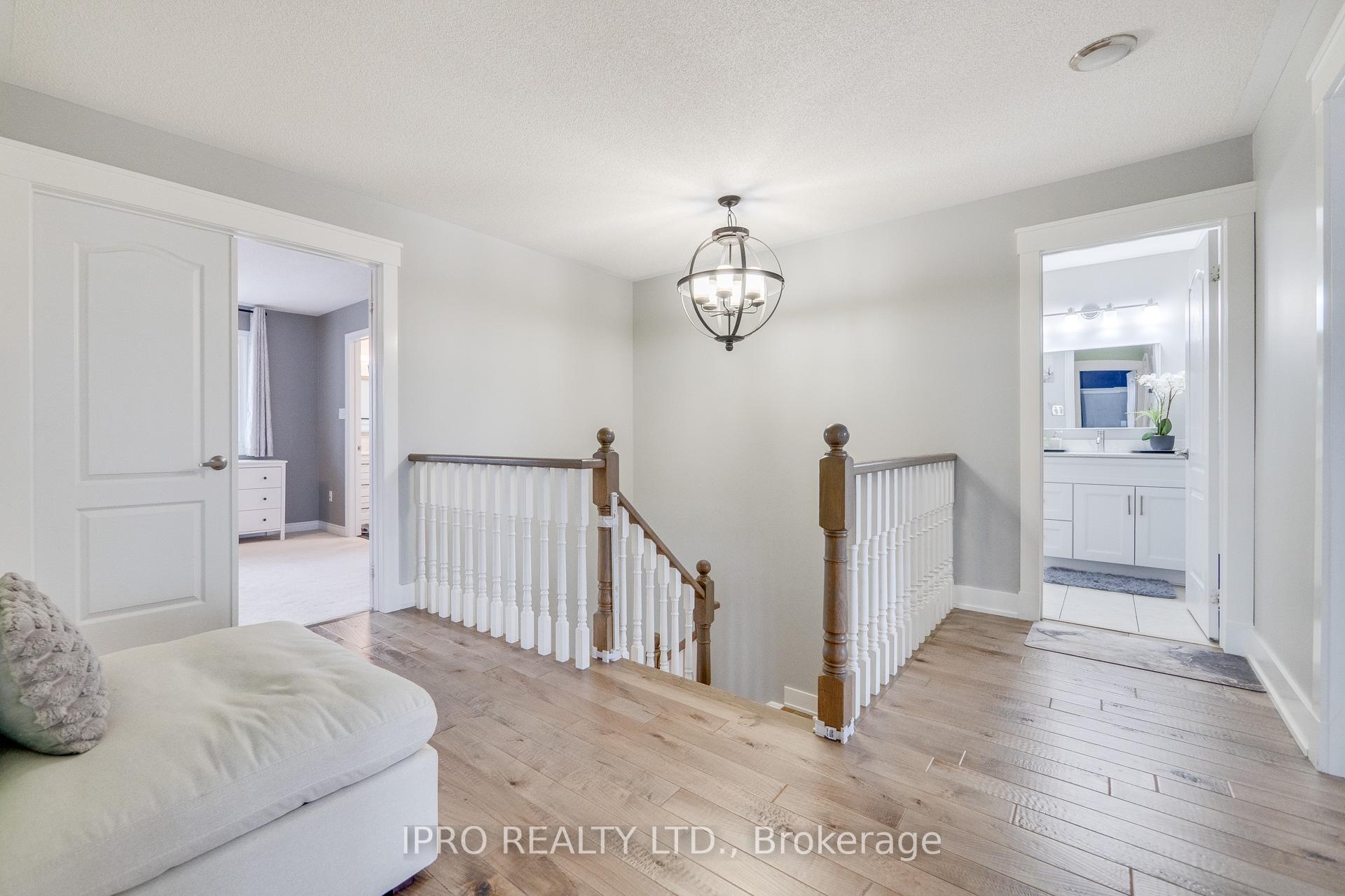 Photo 16 of 1038 Laurier Avenue, Milton, Clarke — HOMEH