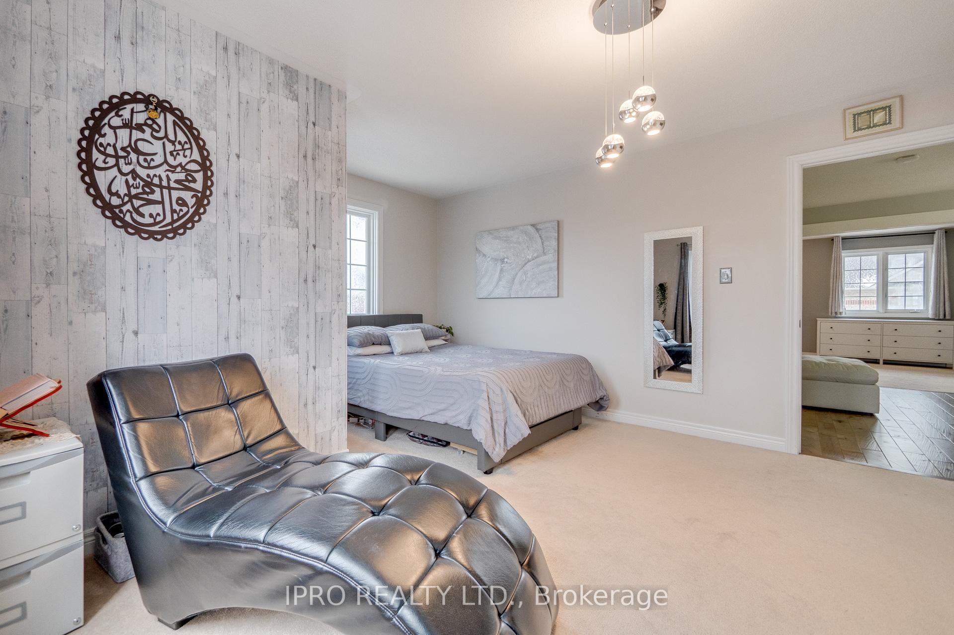 Photo 18 of 1038 Laurier Avenue, Milton, Clarke — HOMEH