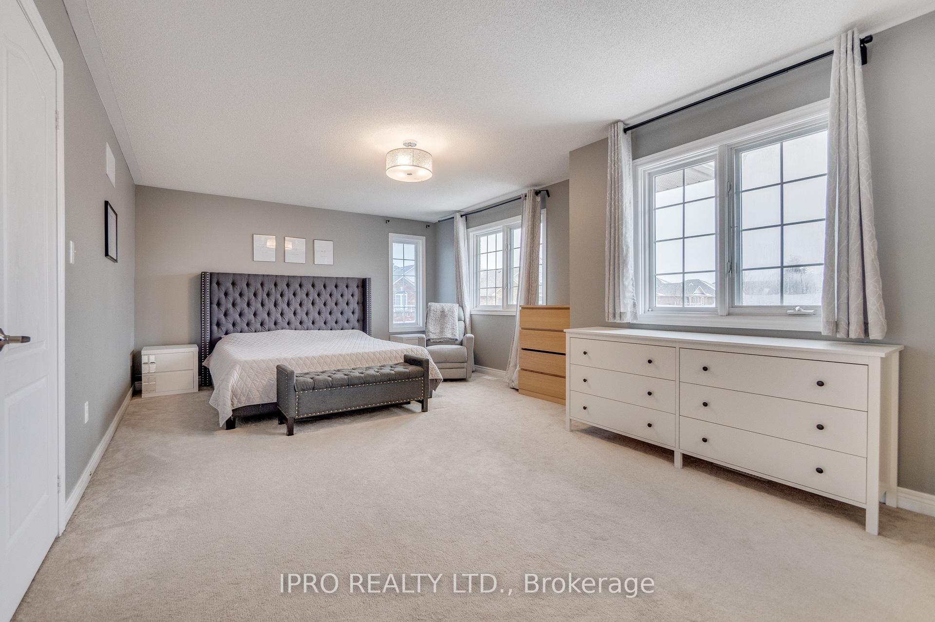 Photo 24 of 1038 Laurier Avenue, Milton, Clarke — HOMEH
