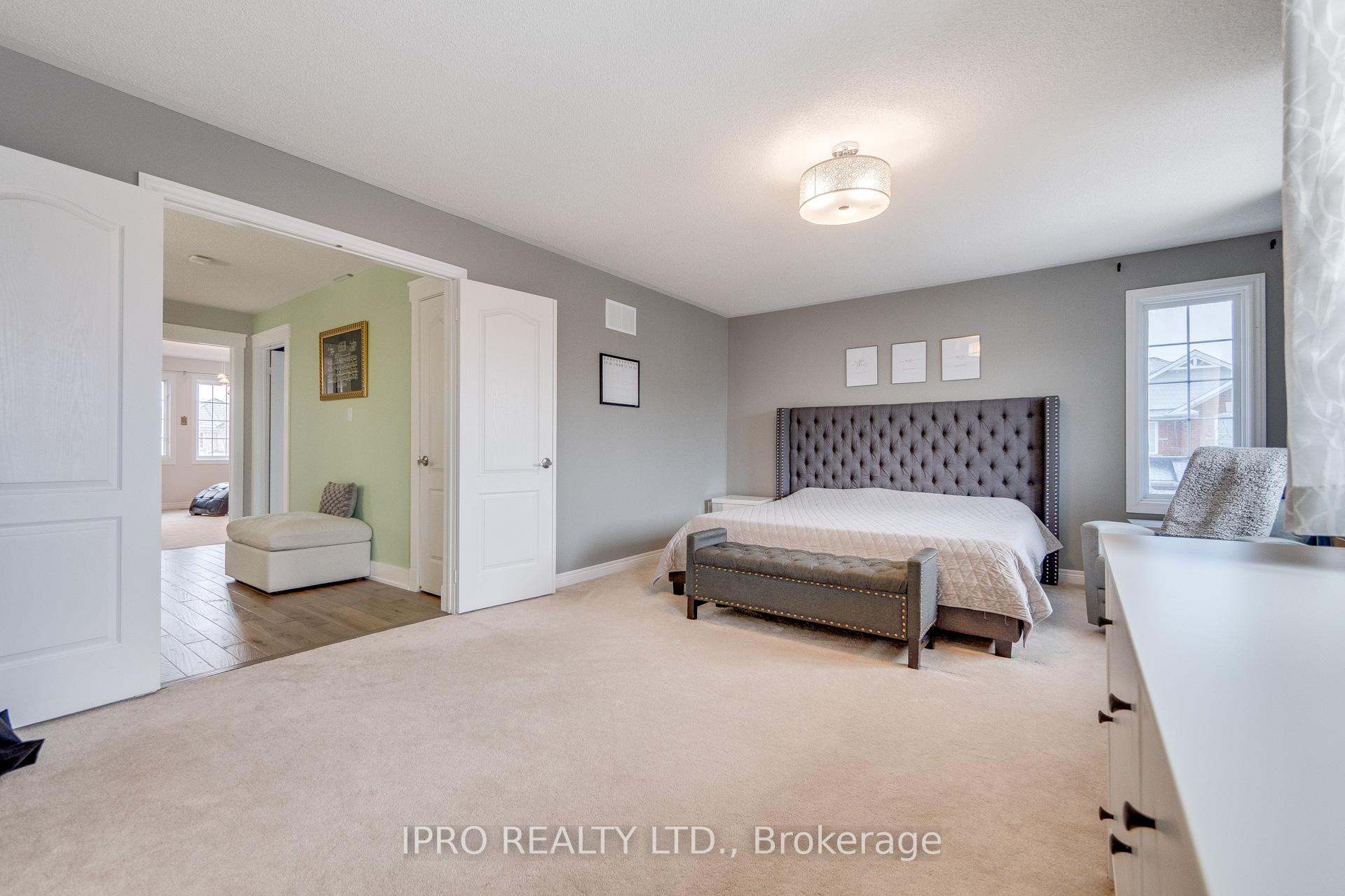 Photo 25 of 1038 Laurier Avenue, Milton, Clarke — HOMEH