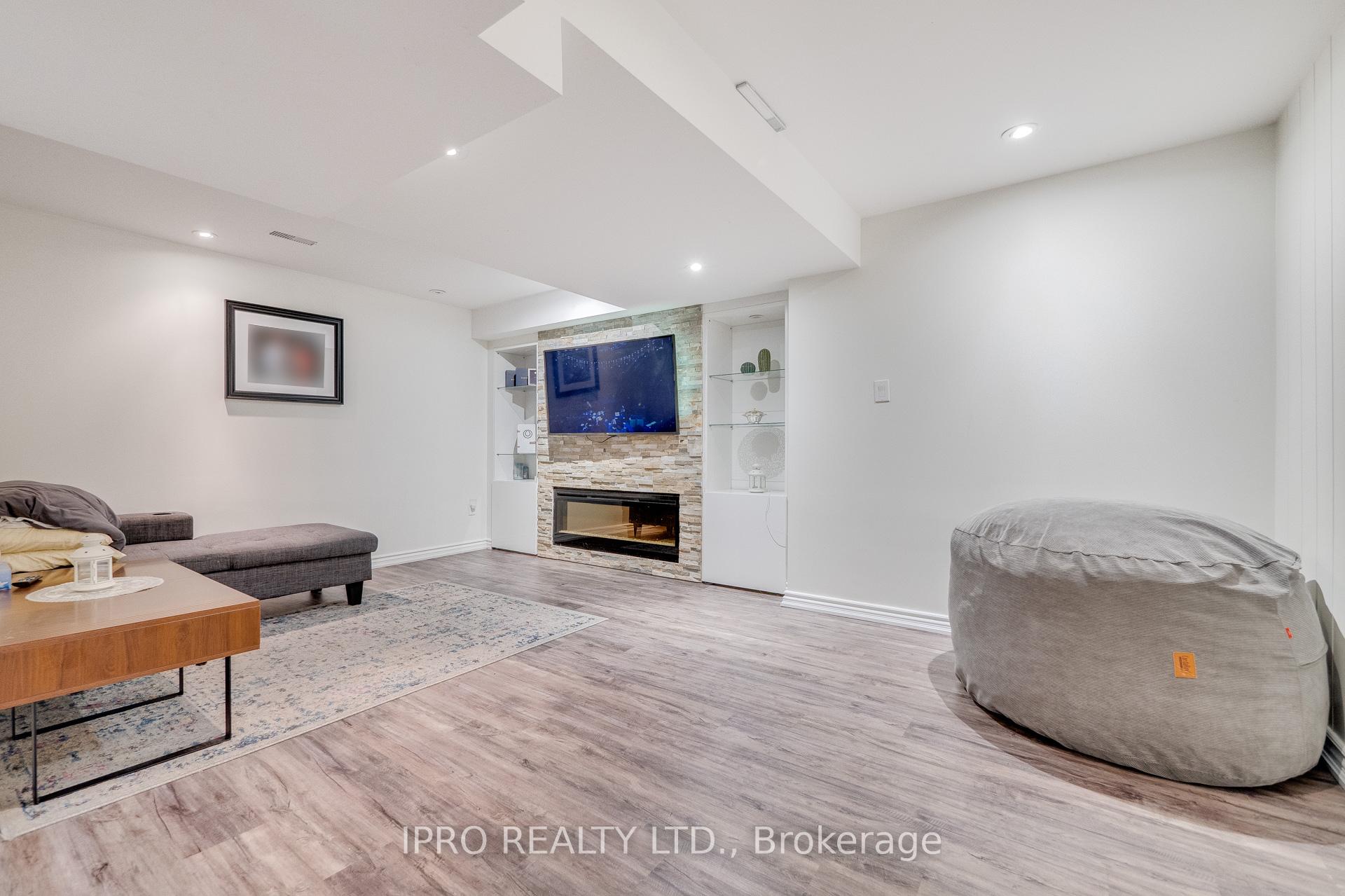 Photo 28 of 1038 Laurier Avenue, Milton, Clarke — HOMEH