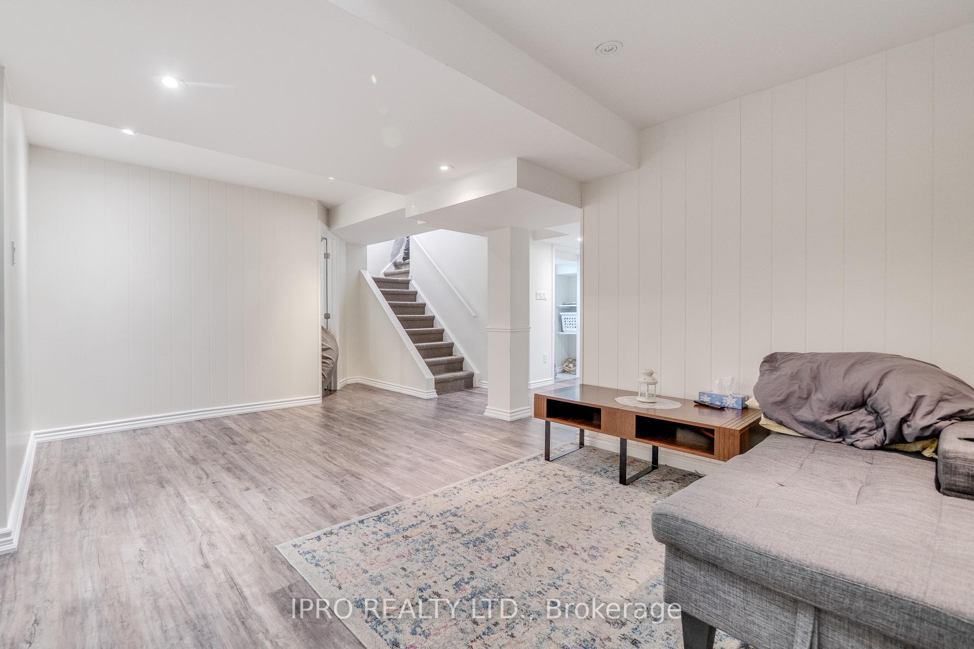 Photo 29 of 1038 Laurier Avenue, Milton, Clarke — HOMEH