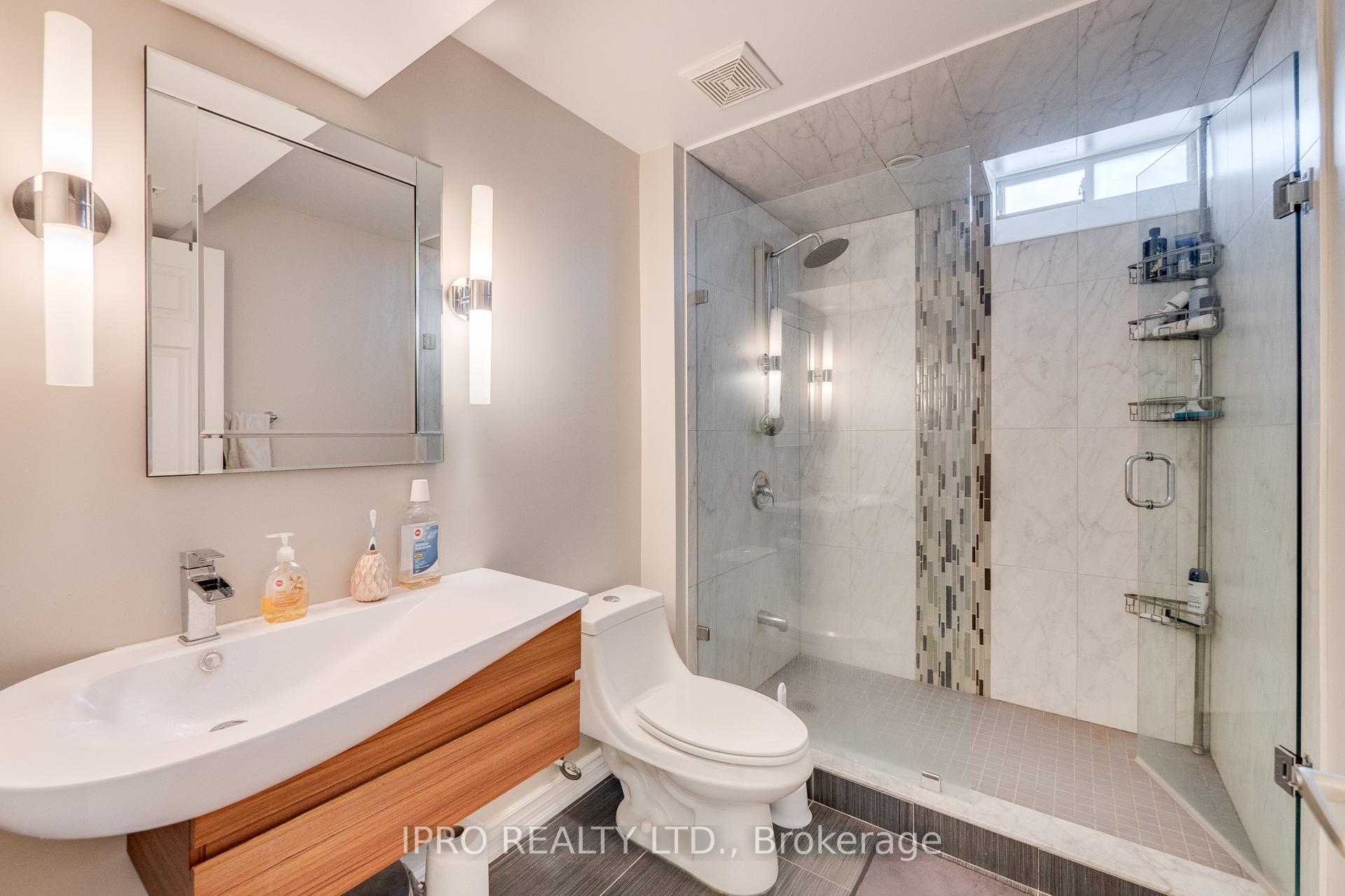Photo 34 of 1038 Laurier Avenue, Milton, Clarke — HOMEH