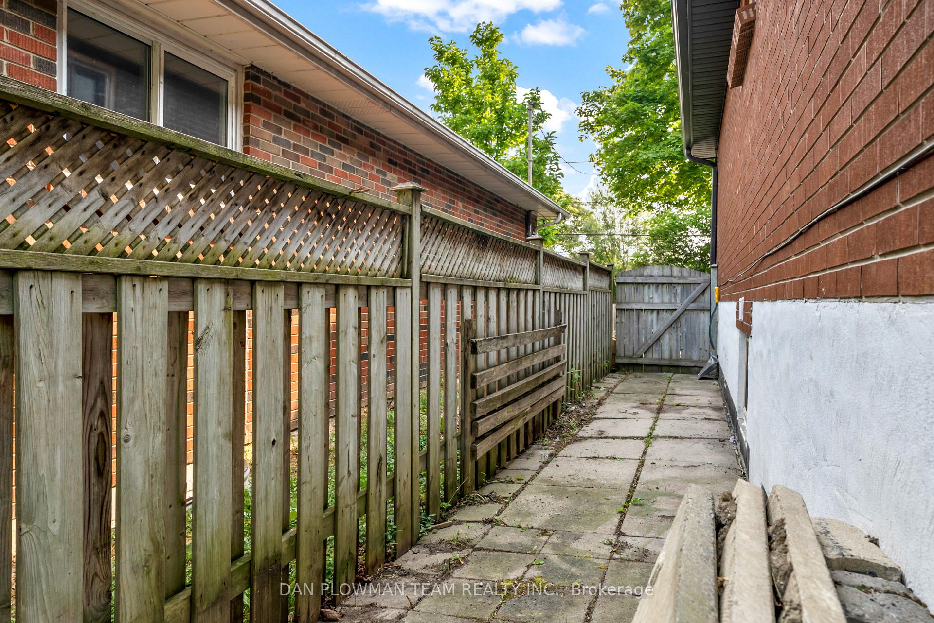 Photo 35 of 760 Hillcrest Road, Pickering, West Shore — HOMEH