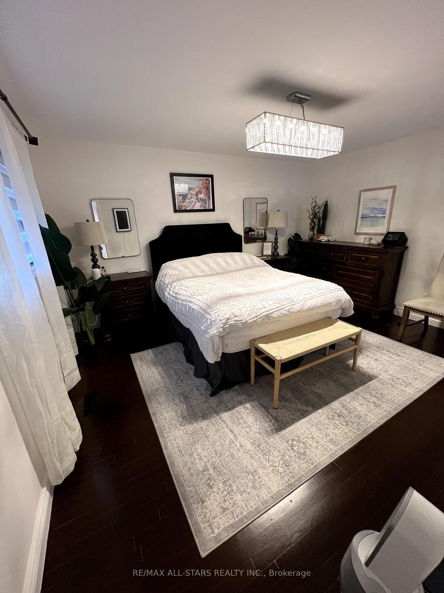 Photo 11 of 706 Sultana Square W, Pickering, Amberlea — HOMEH