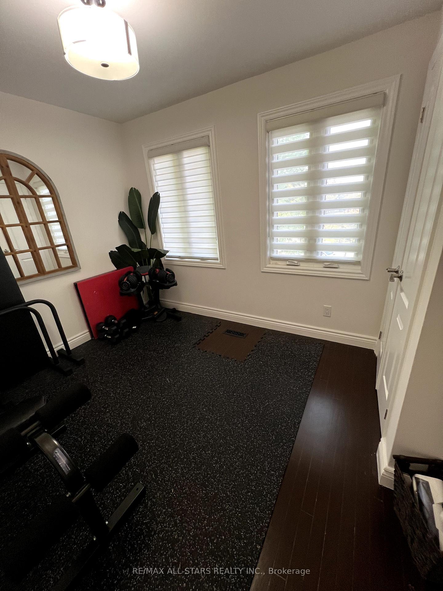 Photo 16 of 706 Sultana Square W, Pickering, Amberlea — HOMEH