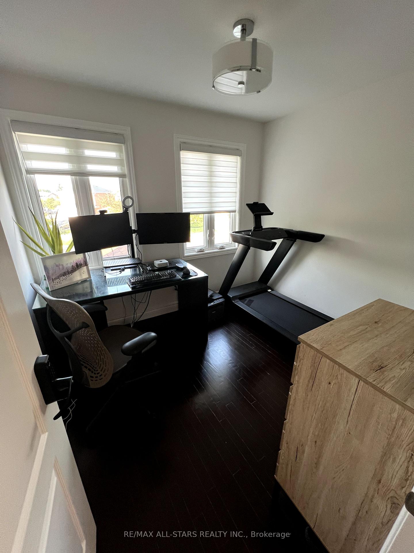 Photo 17 of 706 Sultana Square W, Pickering, Amberlea — HOMEH